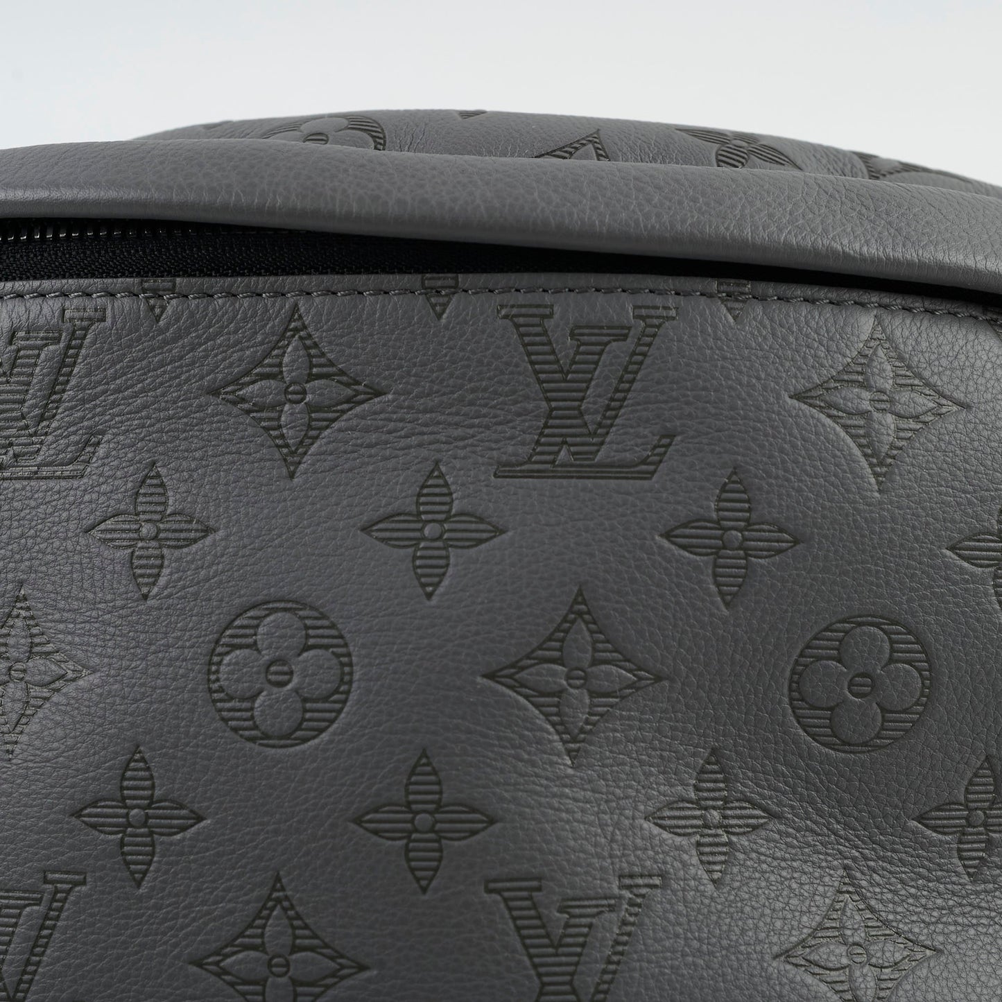 Louis Vuitton Bumbag Grey Leather
