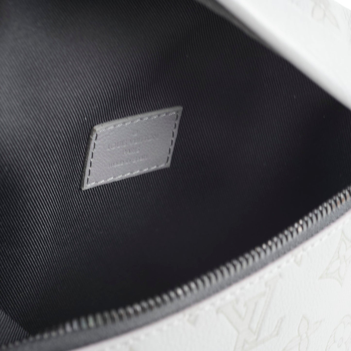 Louis Vuitton Bumbag Grey Leather
