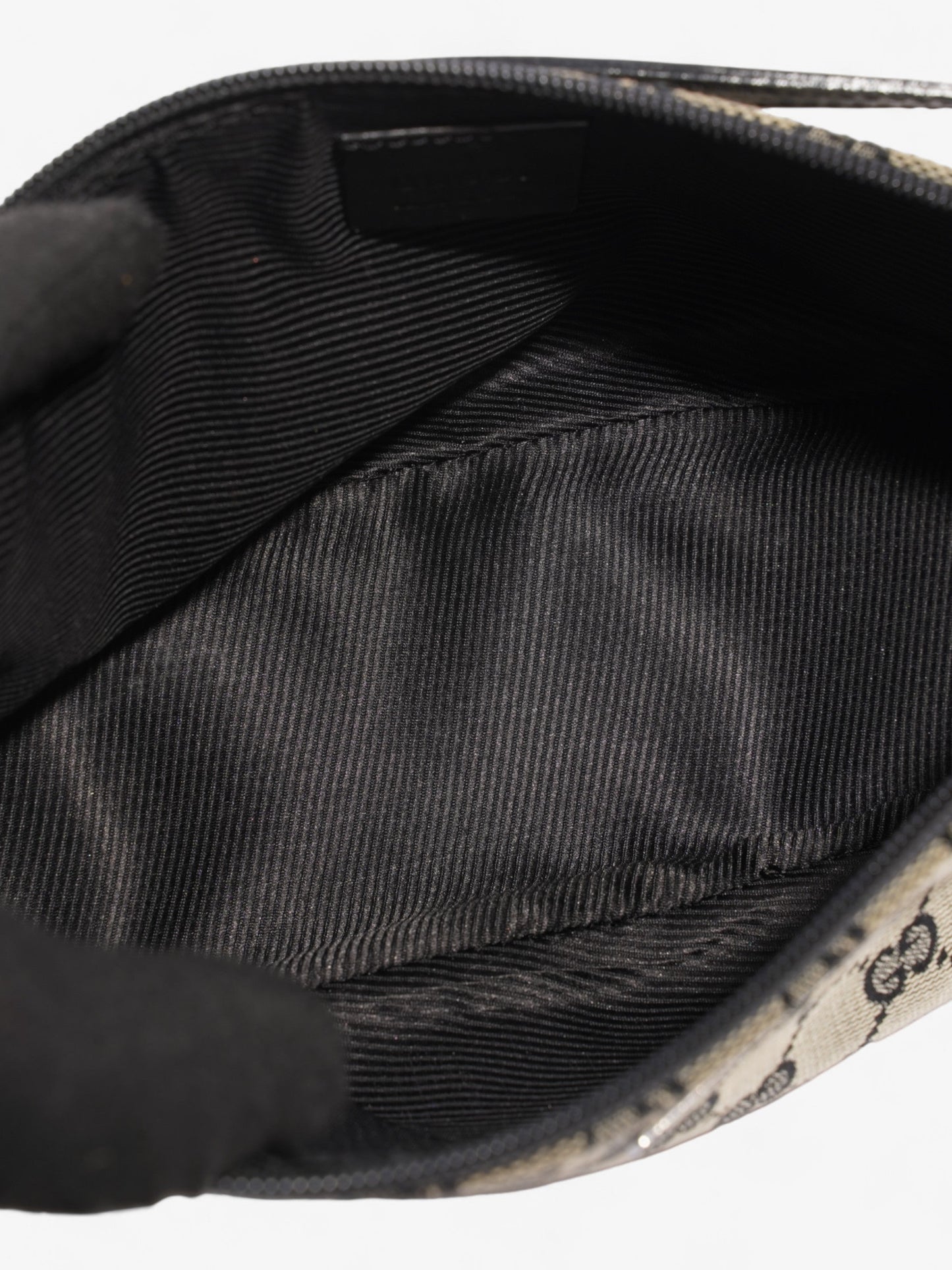 Gucci Boat Pochette GG Supreme / Black Coated Canvas
