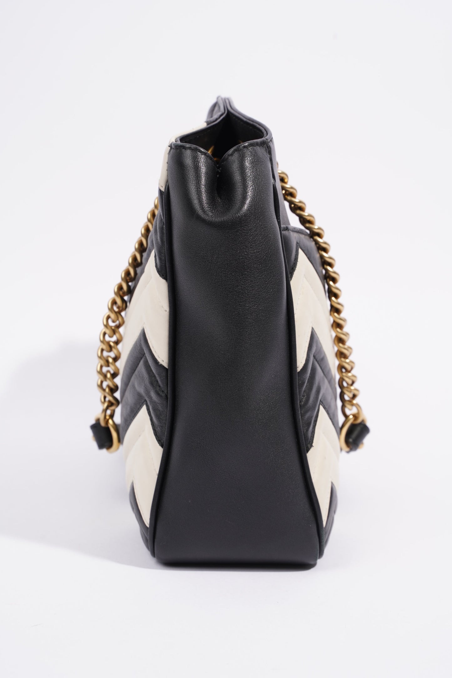 Gucci GG Marmont Zig Zag Black / White Matelasse Leather Medium