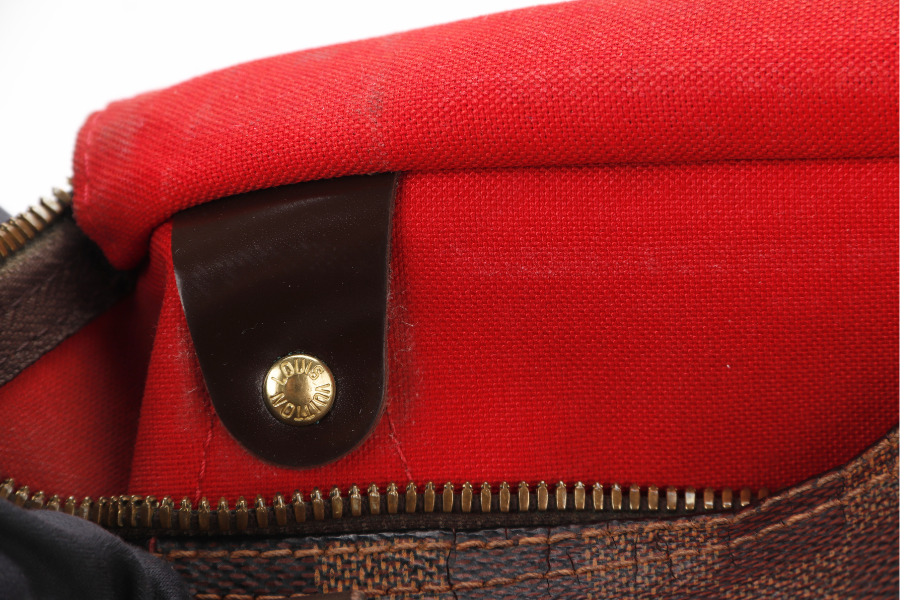 LOUIS VUITTON BANDOULIER 30 (N41367) DAMIER EBENE CANVAS GOLD HARDWARE WITH STRAP NO DUST COVER