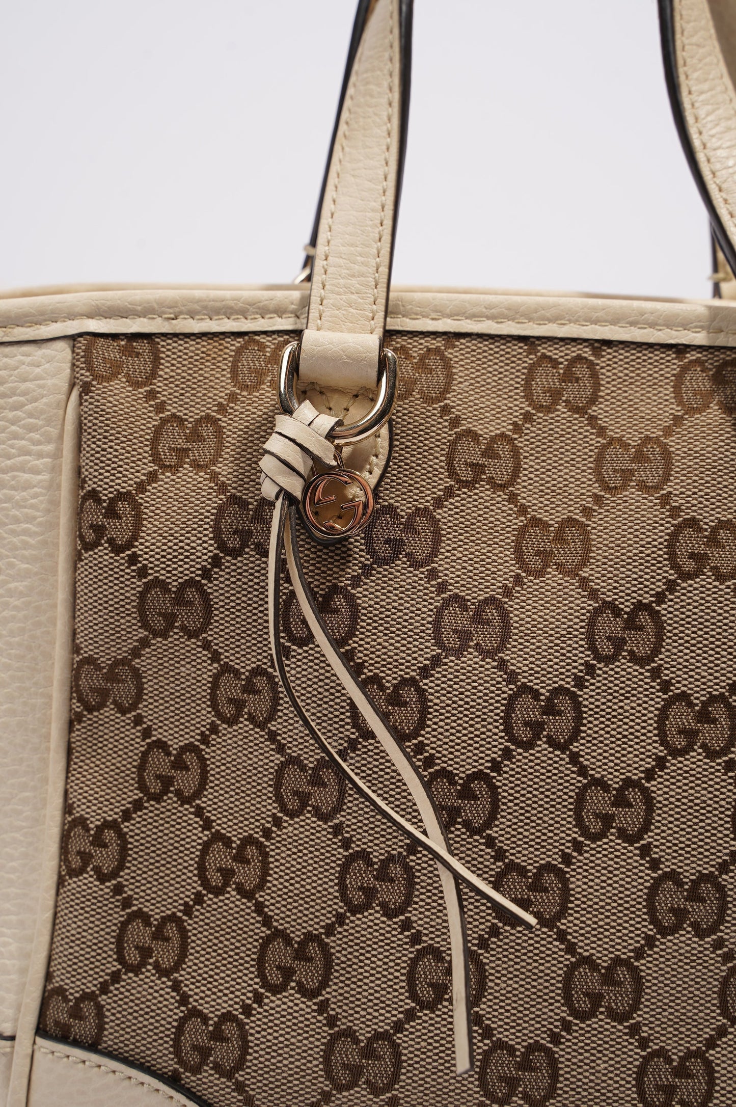 Gucci Bree GG Bag White and monogram Canvas Small