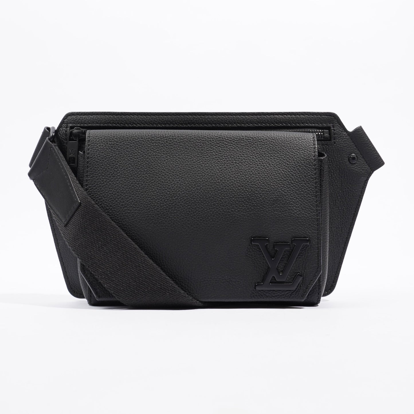 Louis Vuitton Aerogram Takeoff Sling Bum Bag Black Leather