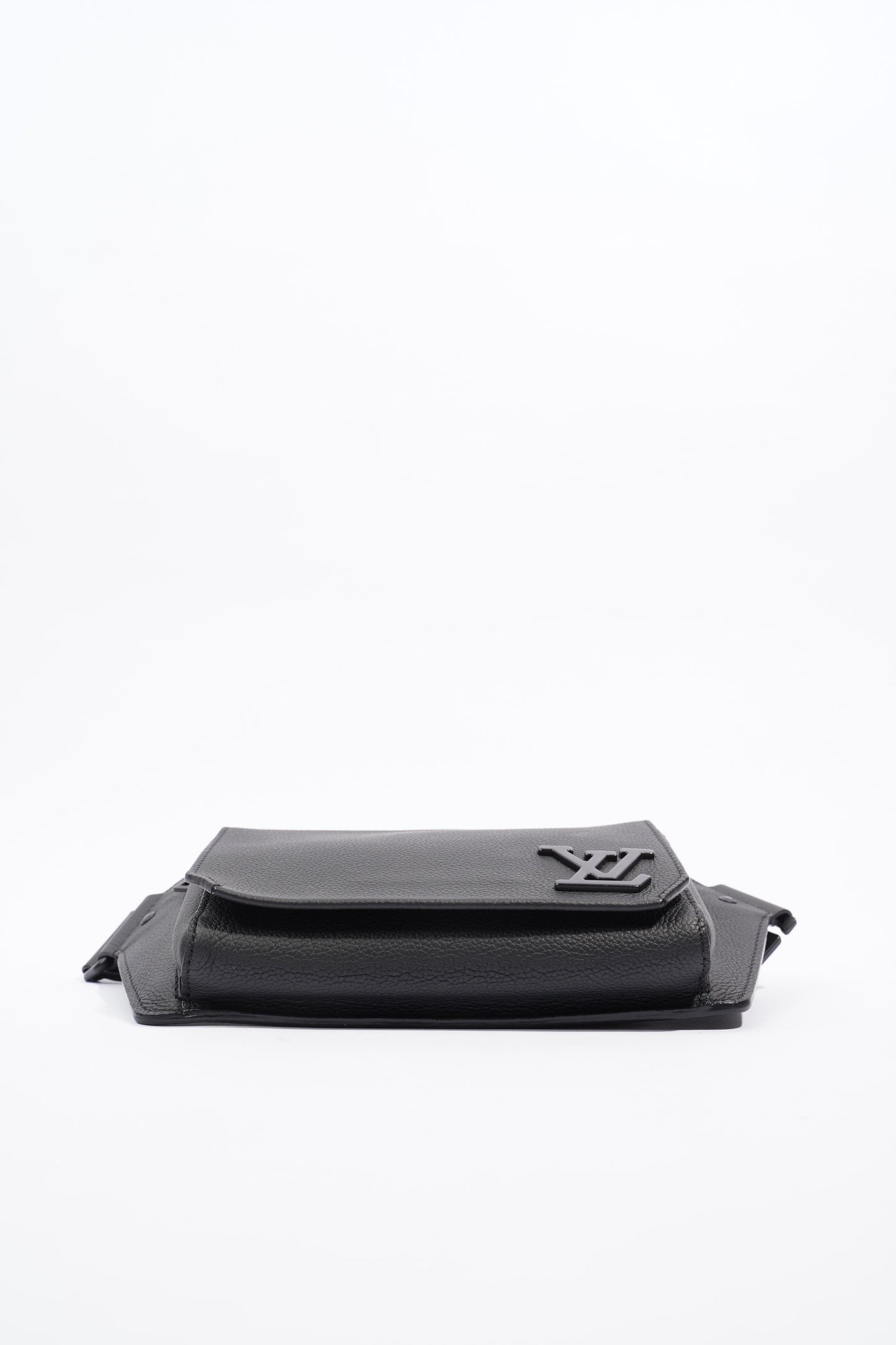 Louis Vuitton Aerogram Takeoff Sling Bum Bag Black Leather