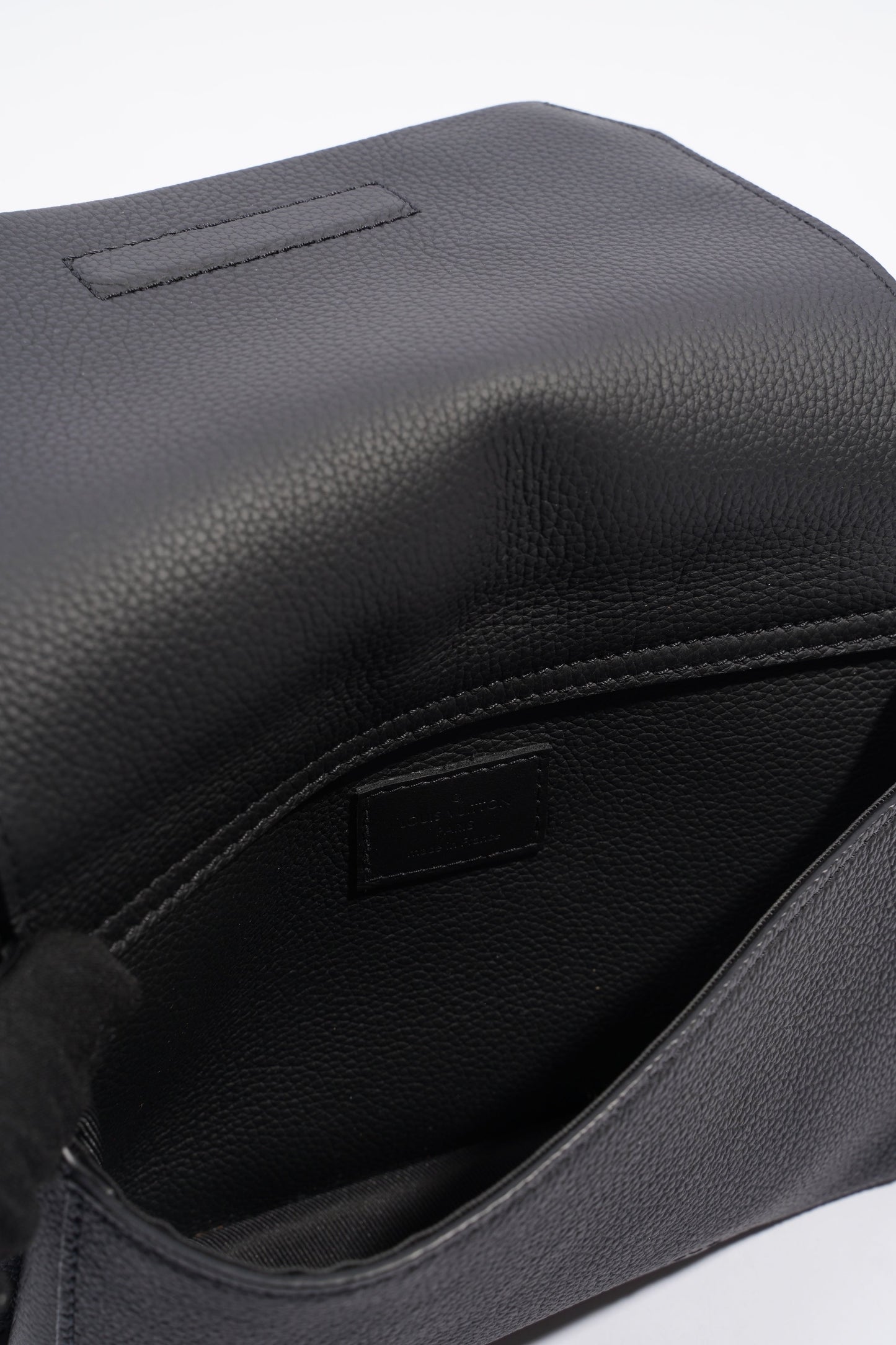 Louis Vuitton Aerogram Takeoff Sling Bum Bag Black Leather