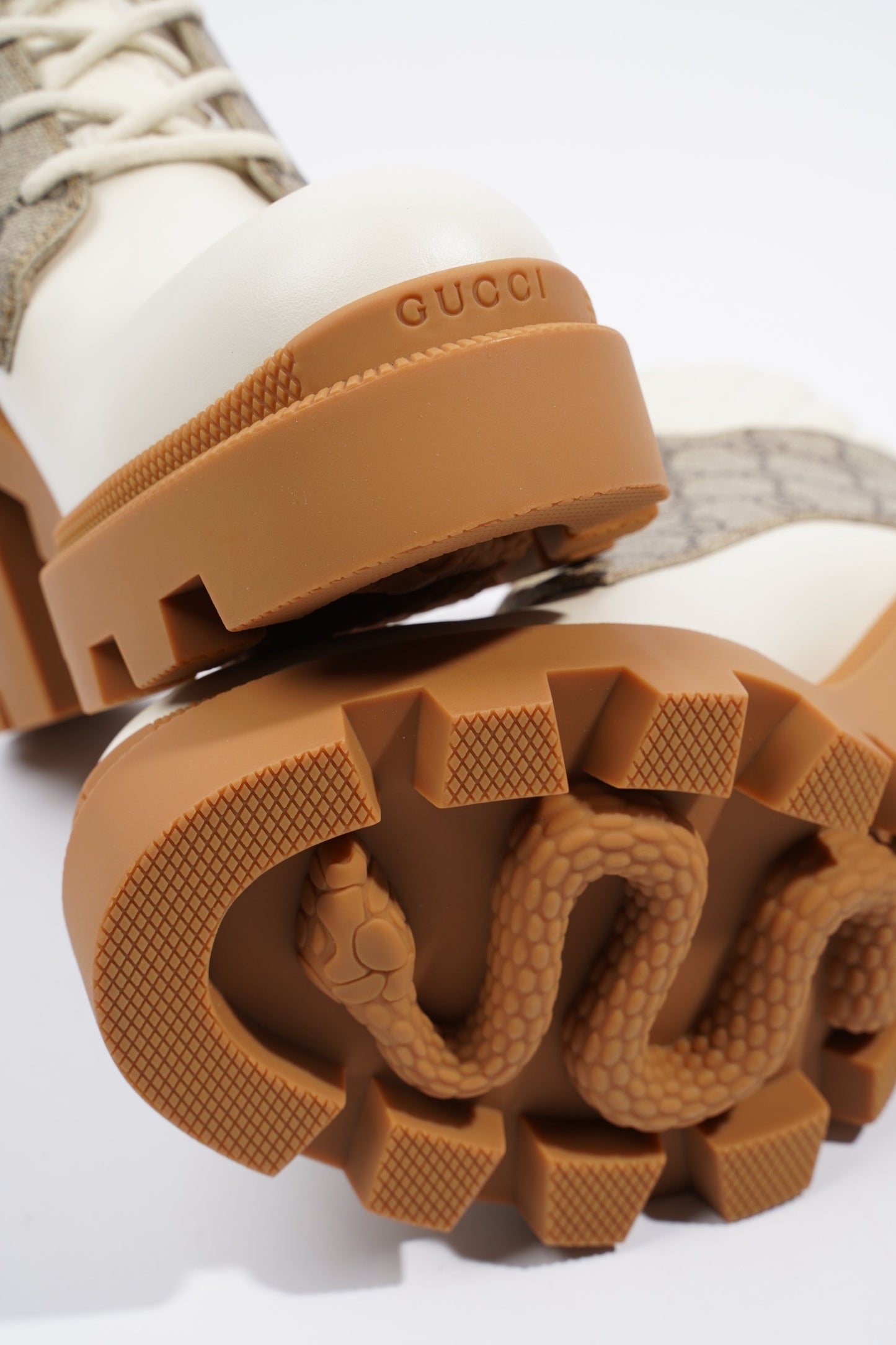 Gucci GG Ankle Boot White / Supreme Leather EU 41 UK 8