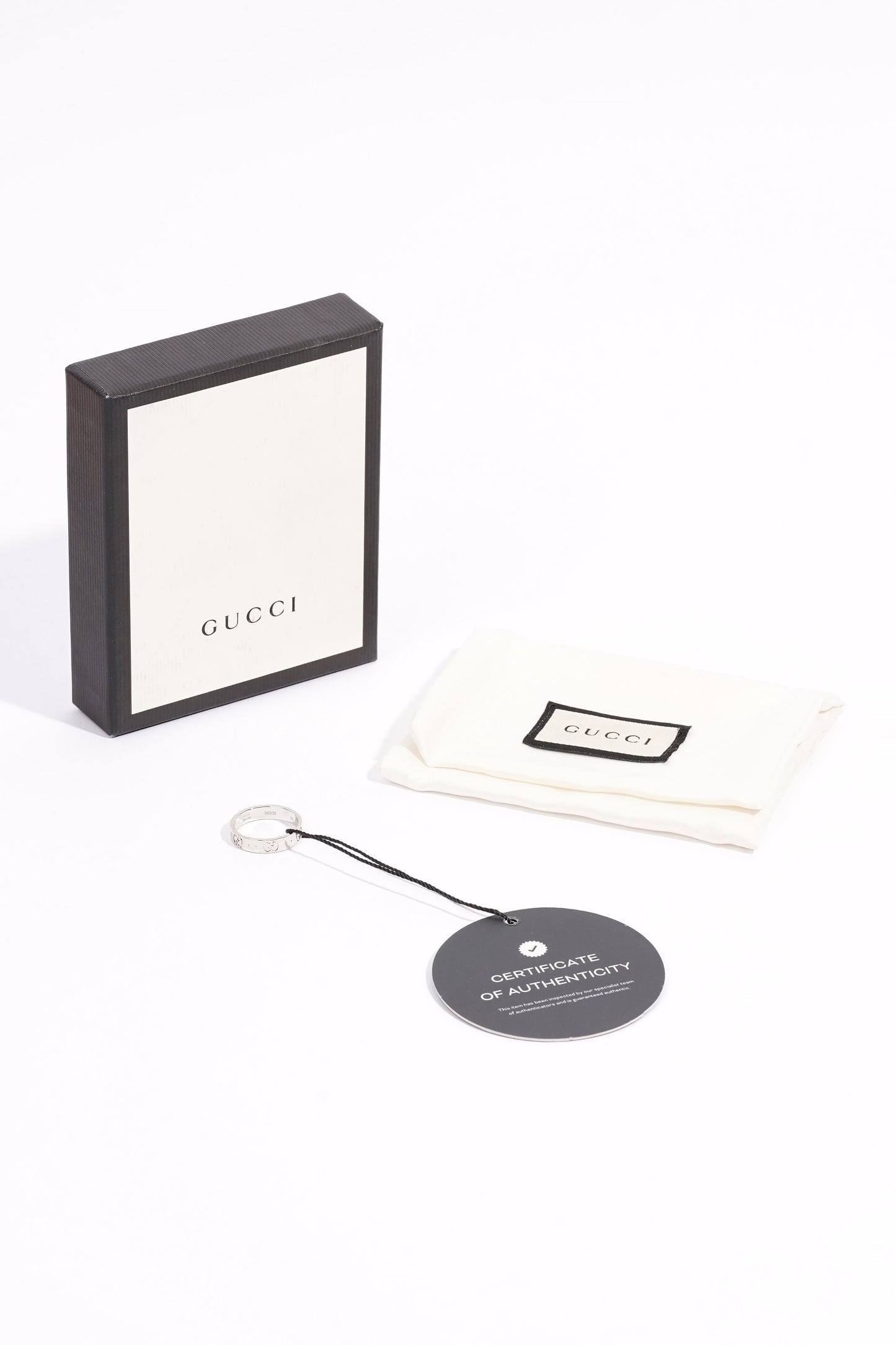 Gucci Hammered ring band silver White Gold