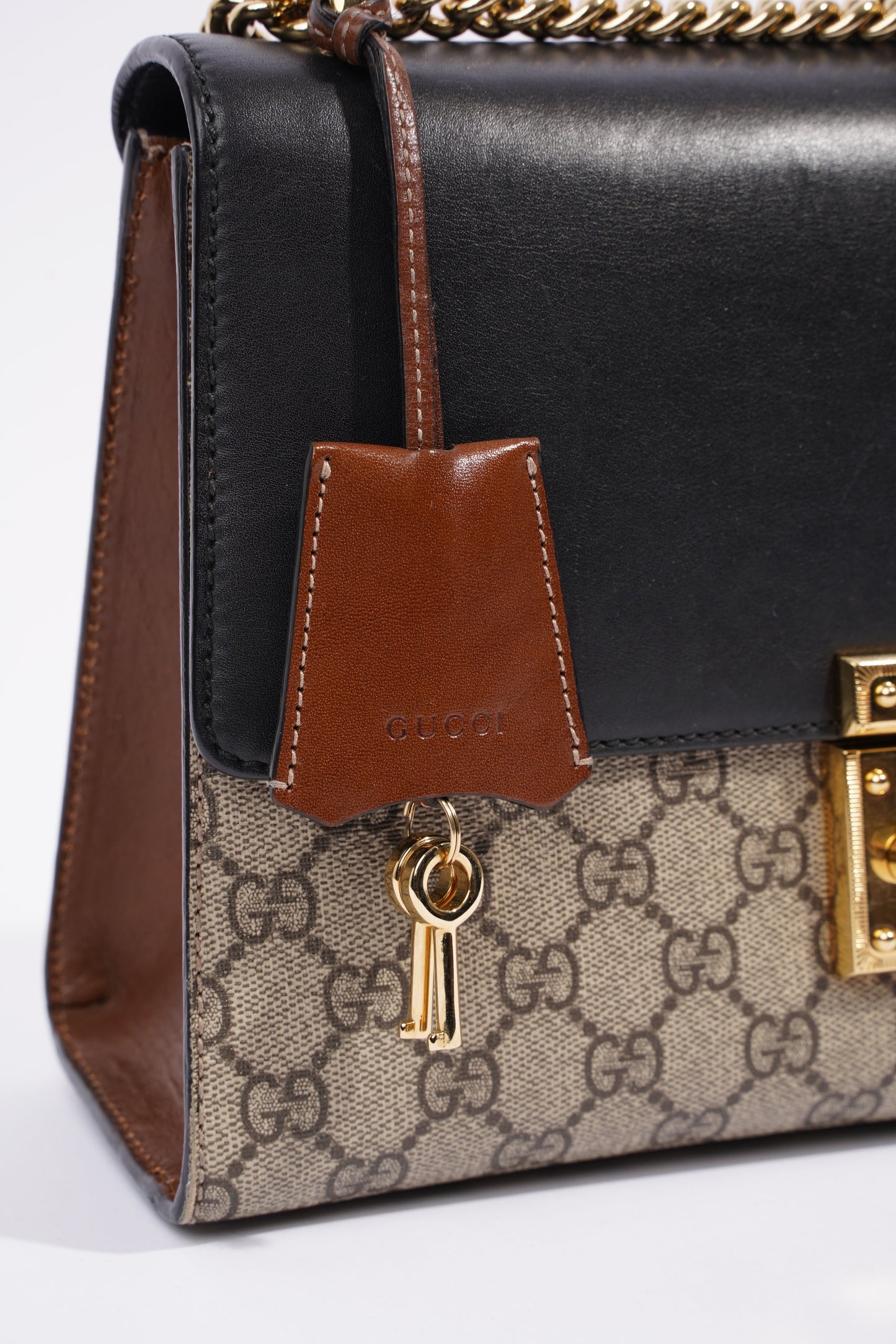 Gucci Padlock Bag Supreme / Black Coated Canvas Medium