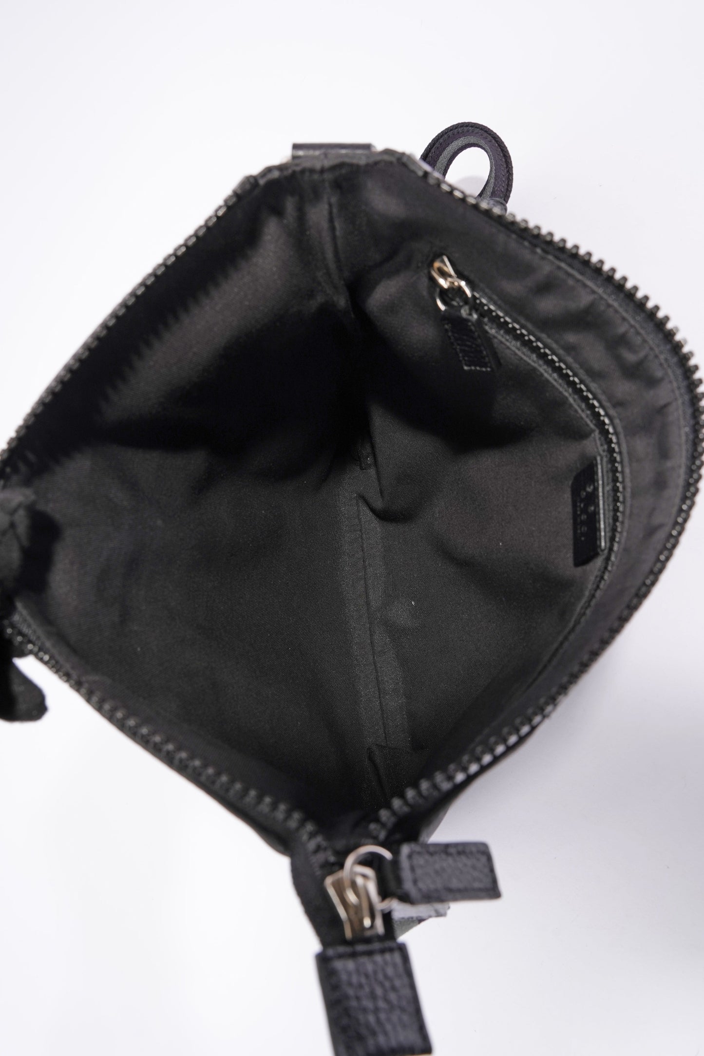Gucci GG Supreme Messenger Bag Black Canvas