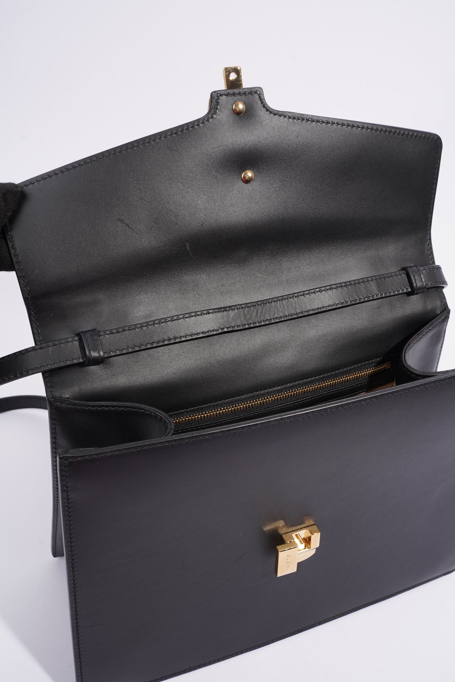 Gucci Sylvie Satchel Black / Gucci Stripe Calfskin Leather Medium
