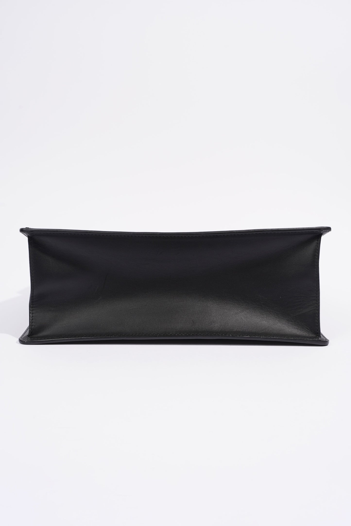 Gucci Sylvie Satchel Black / Gucci Stripe Calfskin Leather Medium