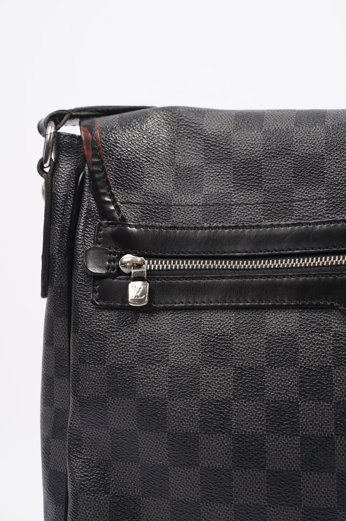 Louis Vuitton Daniel Damier Graphite Canvas MM