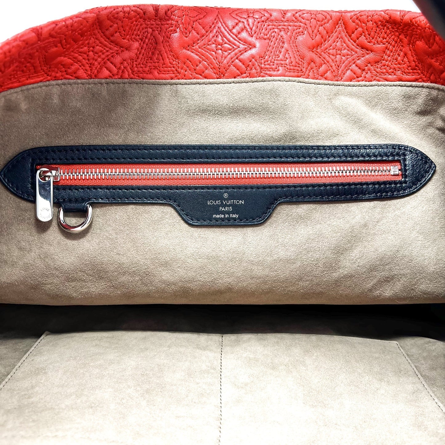 Louis Vuitton Antheia Framboise GM Hobo Bag