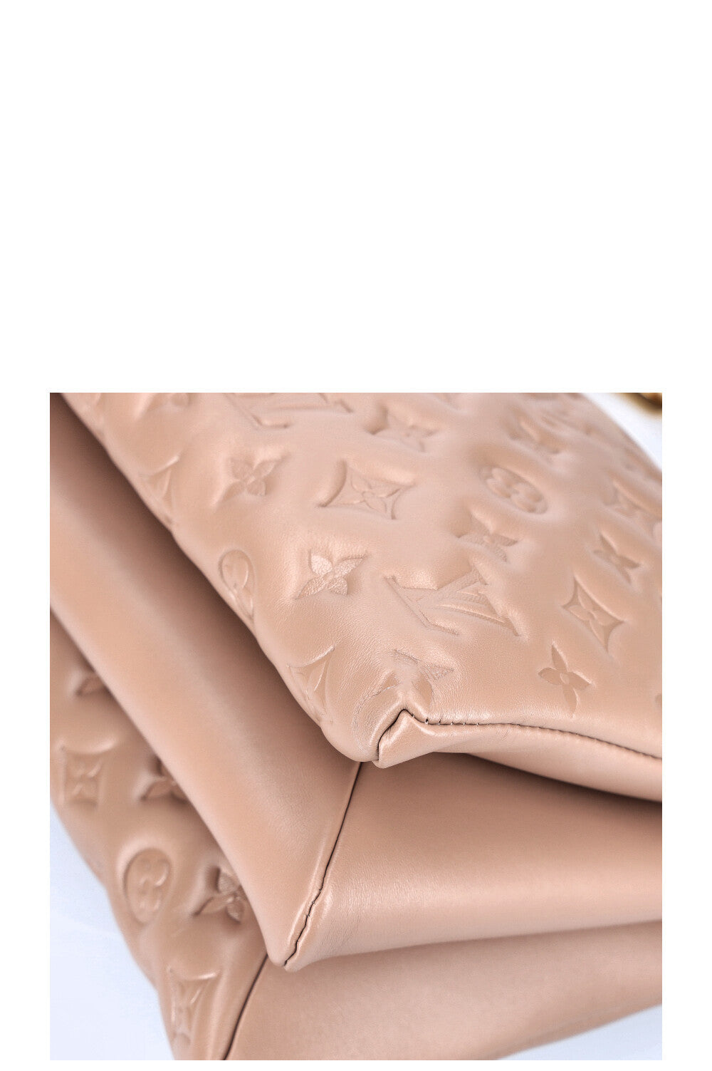 LOUIS VUITTON Coussin MM Taupe
