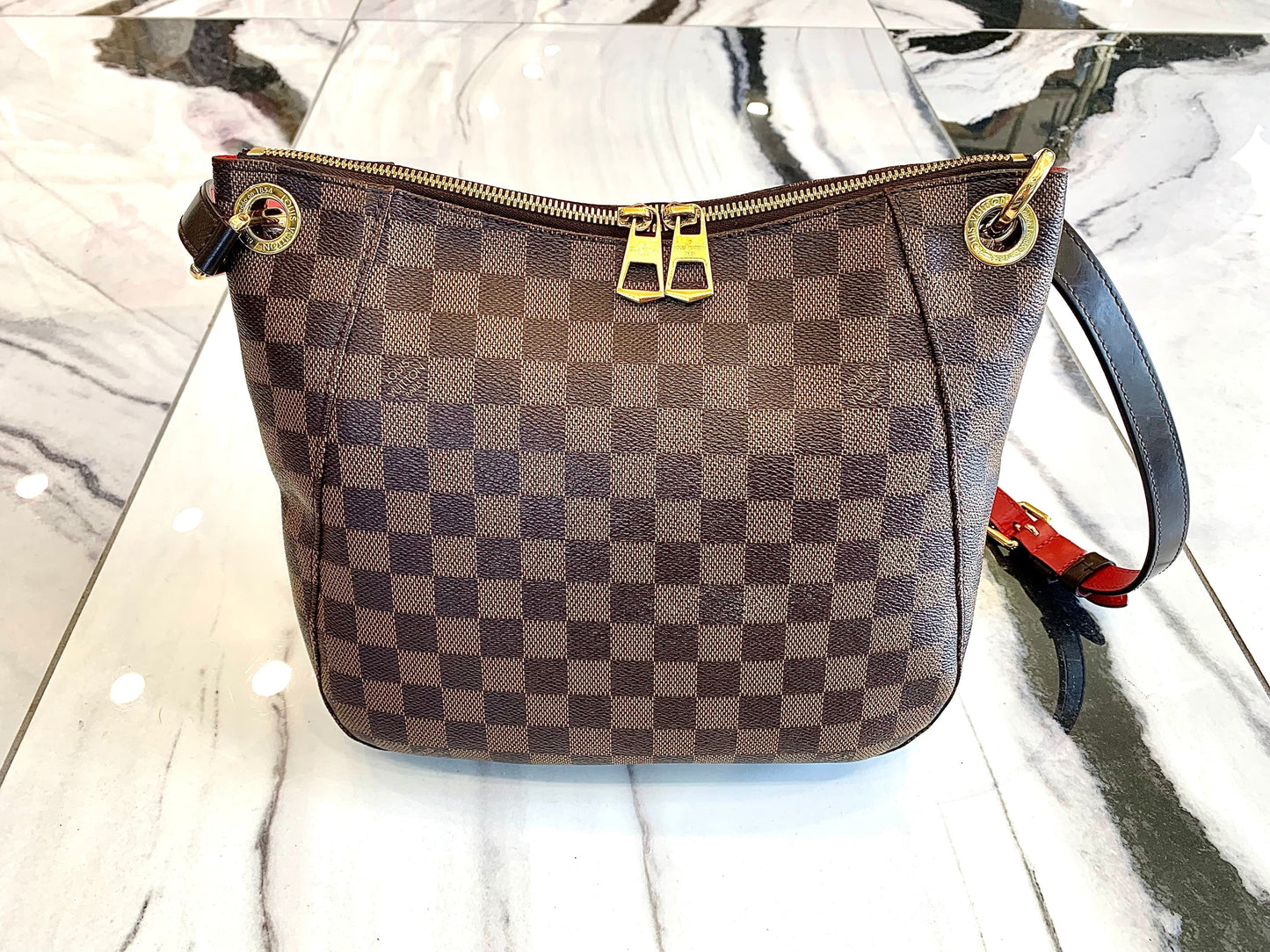 LOUIS VUITTON DAMIER EBENE SOUTH BANK BESACE