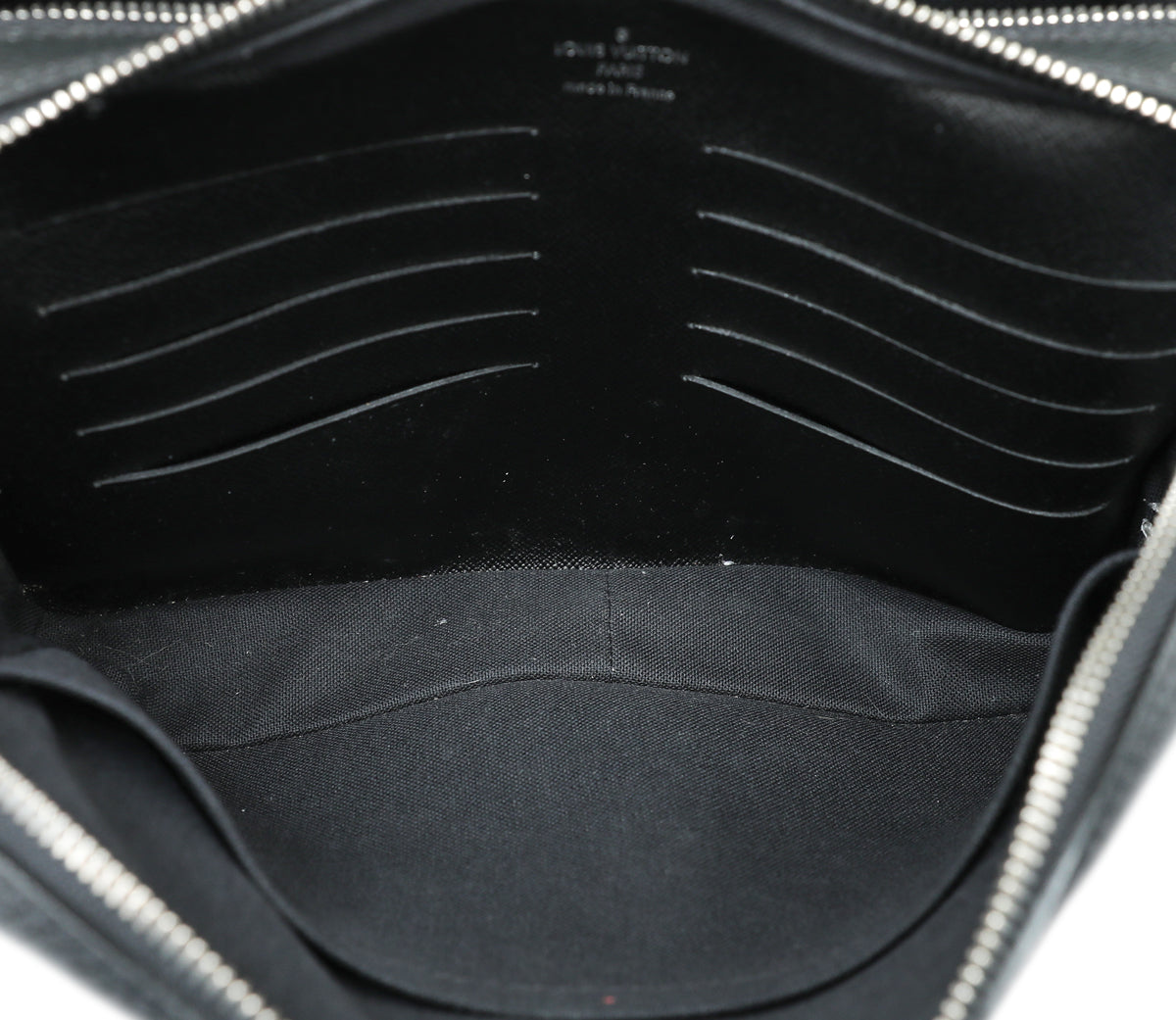 Louis Vuitton Black Taiga Ardoise Pavel Clutch