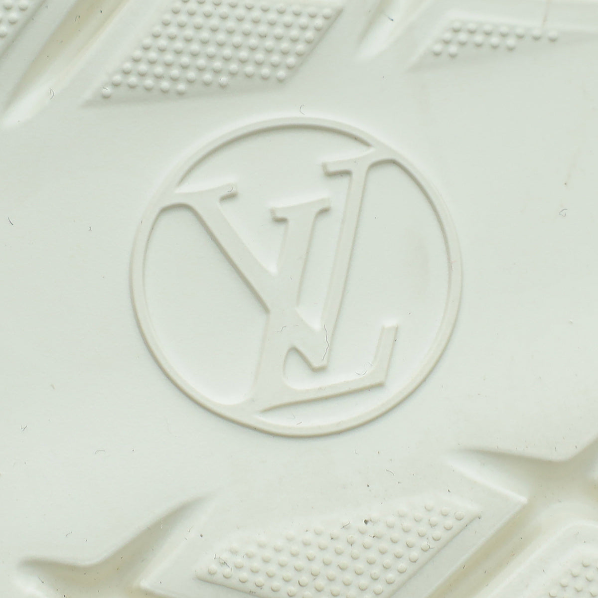 Louis Vuitton Aftergame Mesh Sneaker 37.5