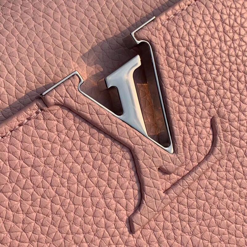 LOUIS VUITTON CAPUCINES PM TAURILLON BAG