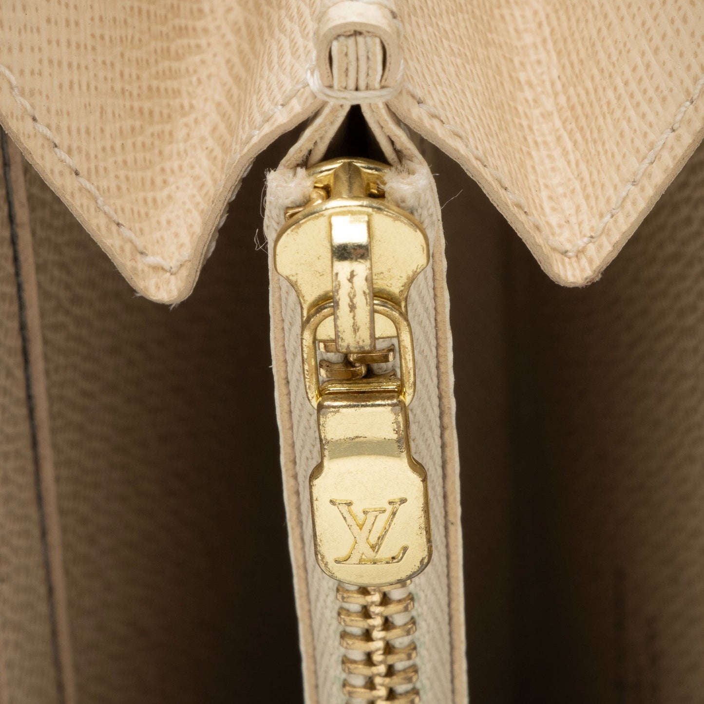 Louis Vuitton Damier Azur Clemence Wallet (SHF-Y8aiC1)