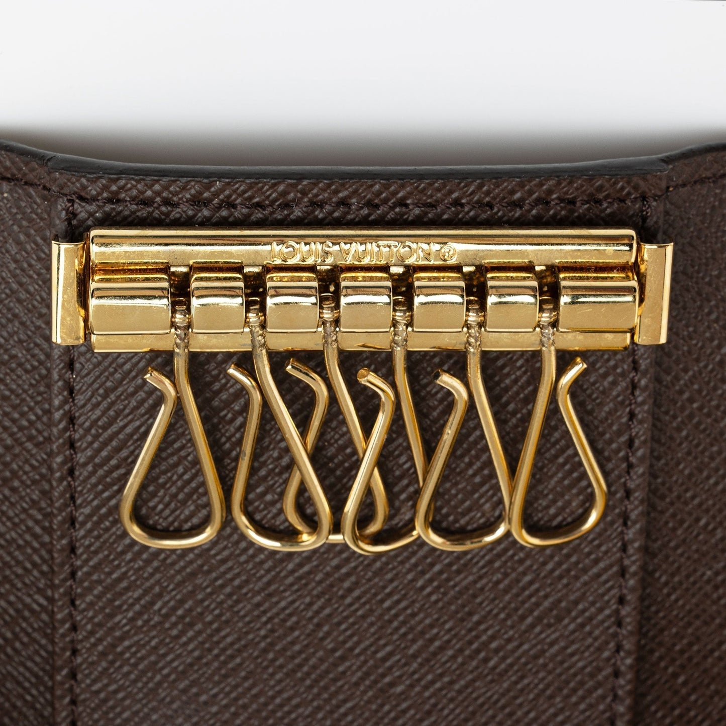 Louis Vuitton Damier Ebene 6 Key Holder (SHF-Kstybg)