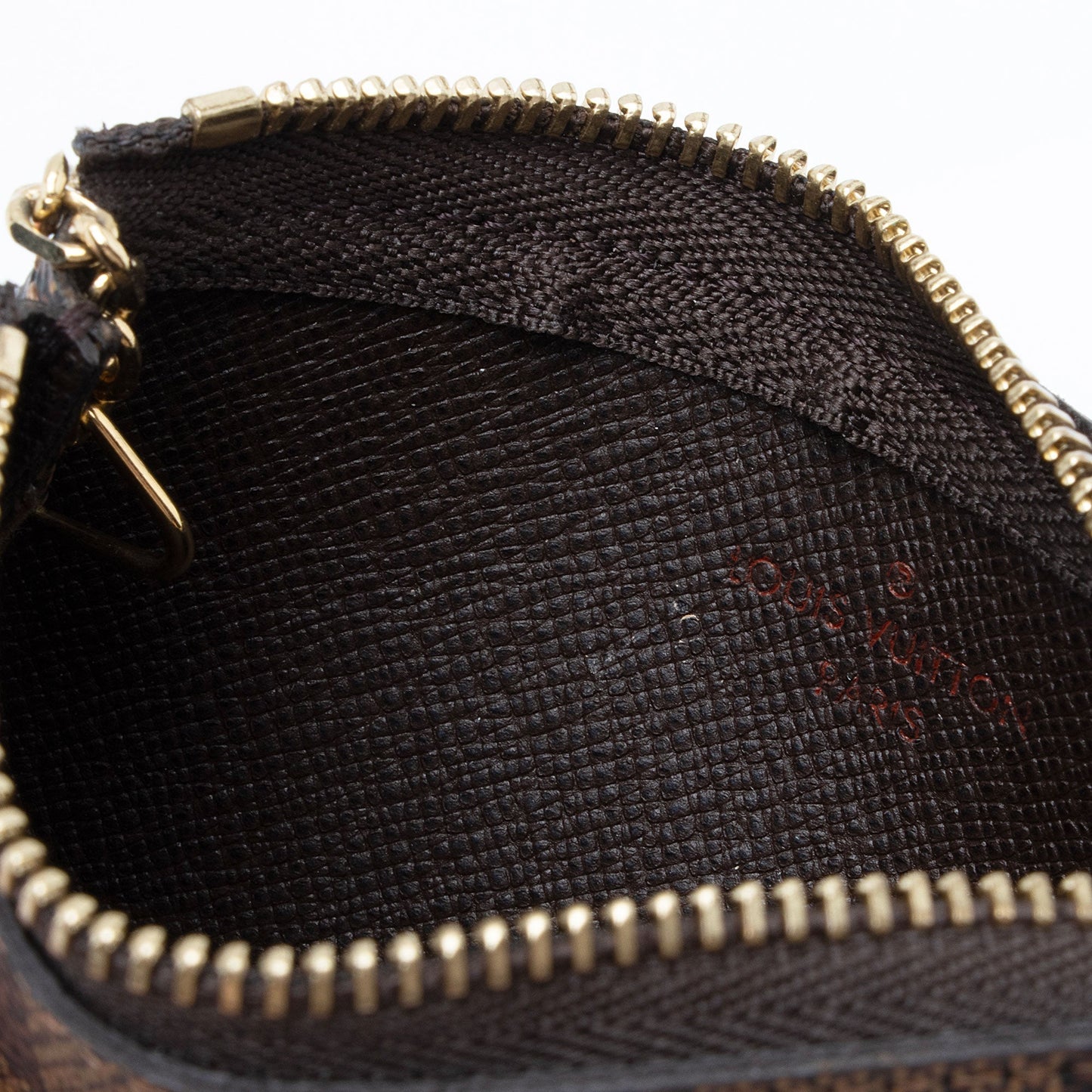 Louis Vuitton Damier Ebene Key Pouch (SHF-fqvaUH)