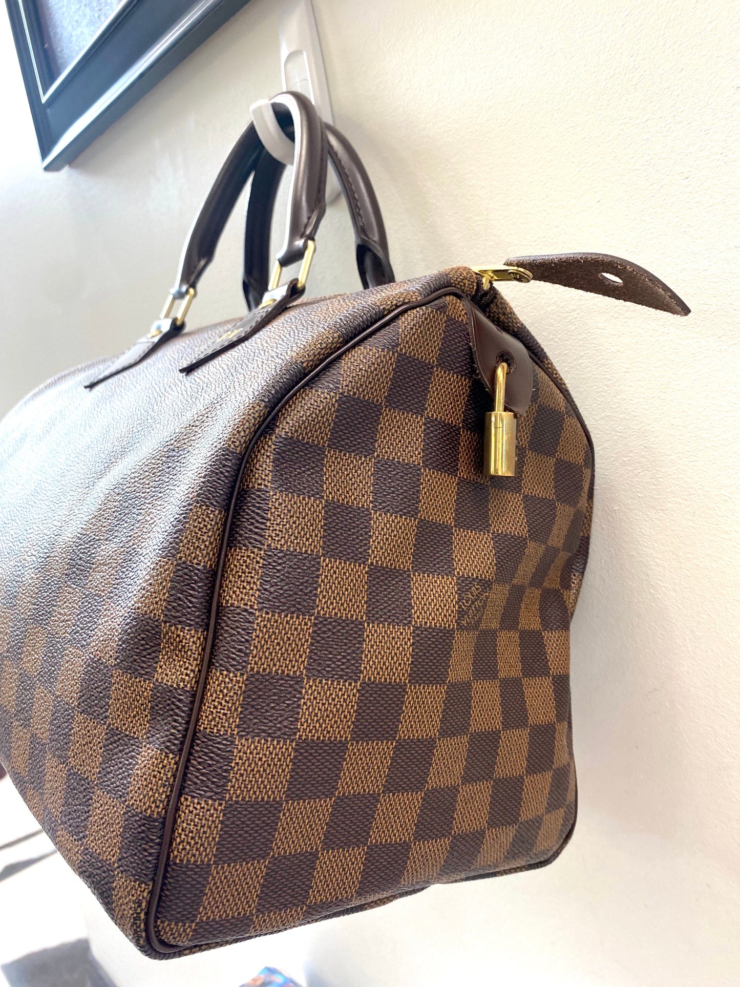 LOUIS VUITTON DAMIER EBENE SPEEDY 30