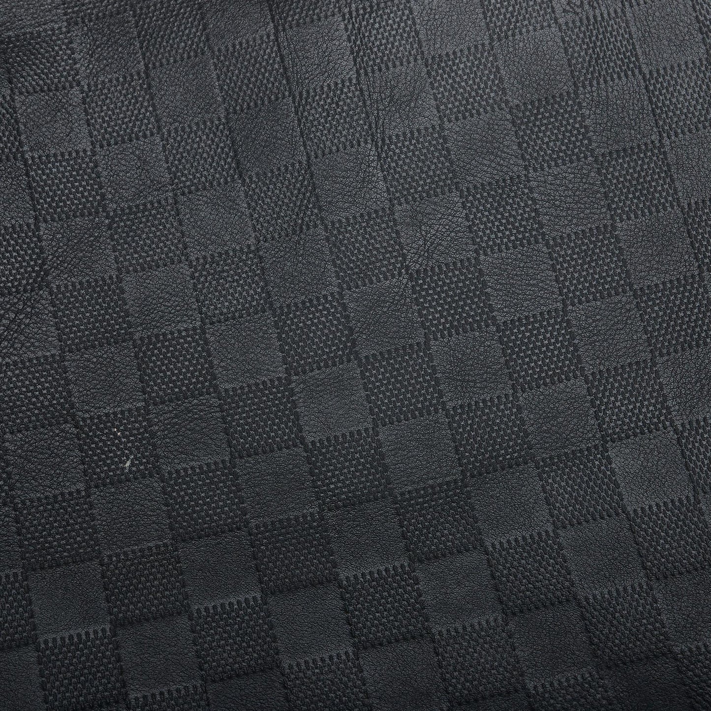 Louis Vuitton Damier Infini District MM (SHG-1NdqVh)