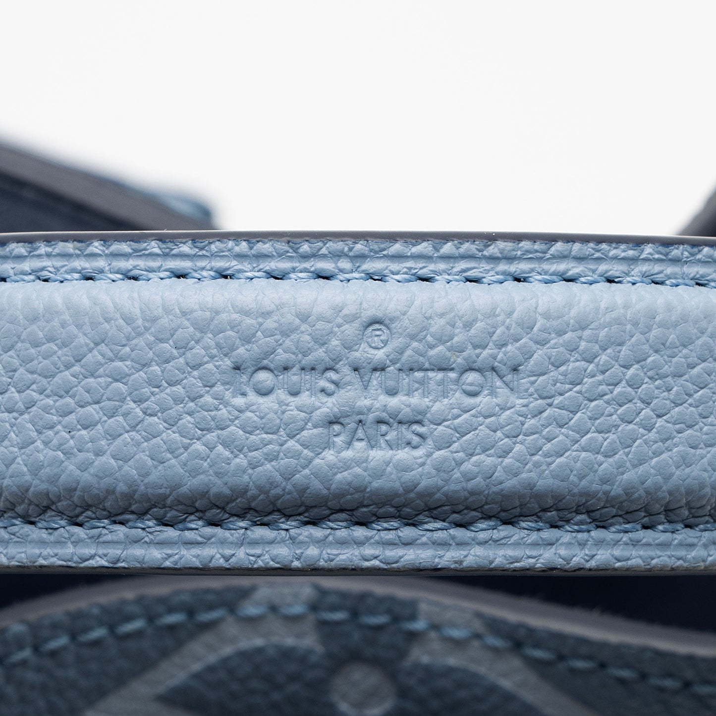 Louis Vuitton Giant Monogram Empriente By The Pool Neonoe BB Shoulder Bag (SHF-BJrduD)
