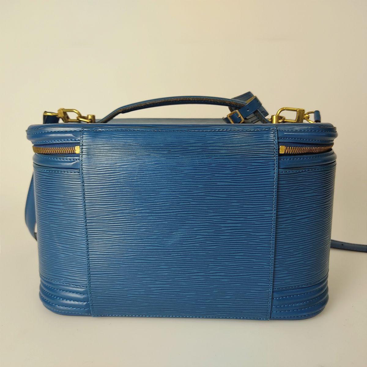 LOUIS VUITTON Beauty Case Vanity Epi light blue bag