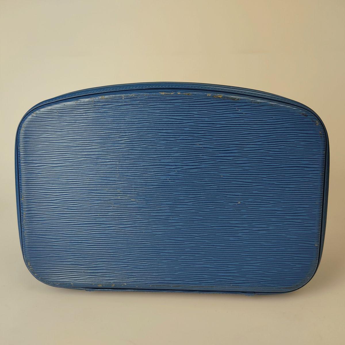 LOUIS VUITTON Beauty Case Vanity Epi light blue bag