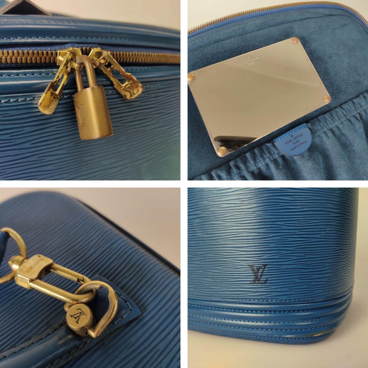 LOUIS VUITTON Beauty Case Vanity Epi light blue bag