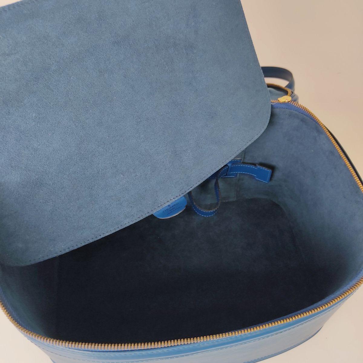 LOUIS VUITTON Beauty Case Vanity Epi light blue bag