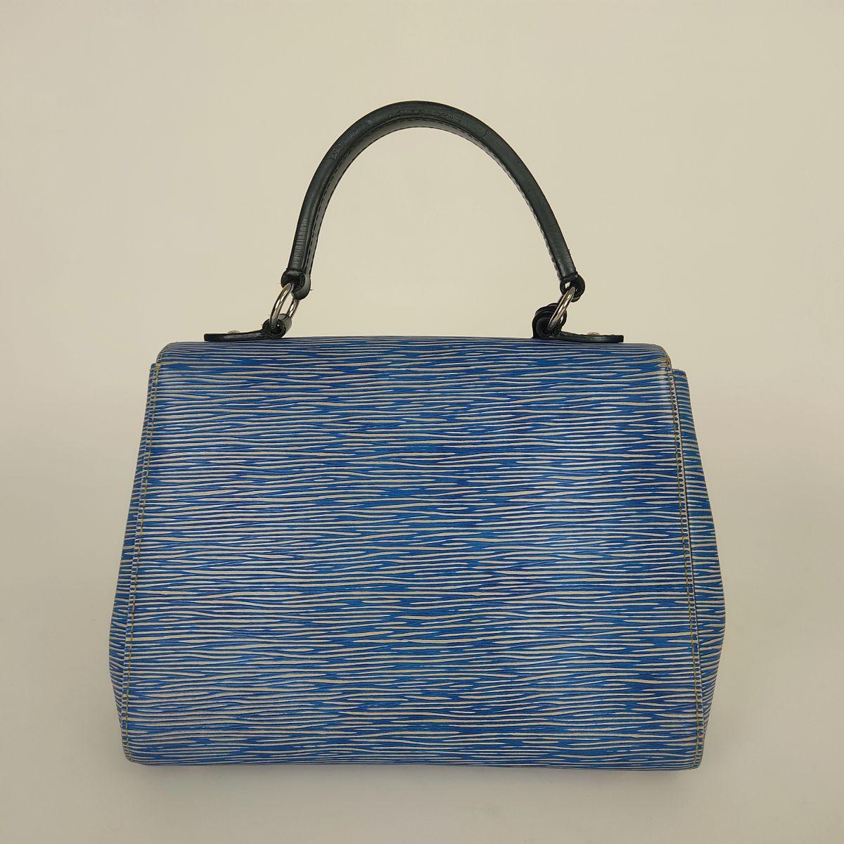 LOUIS VUITTON Cluny bag in light blue epi leather