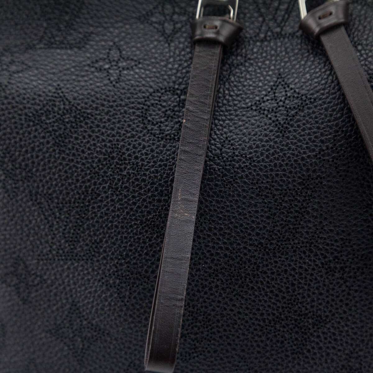 Louis Vuitton Black Mahina Beaubourg Hobo MM