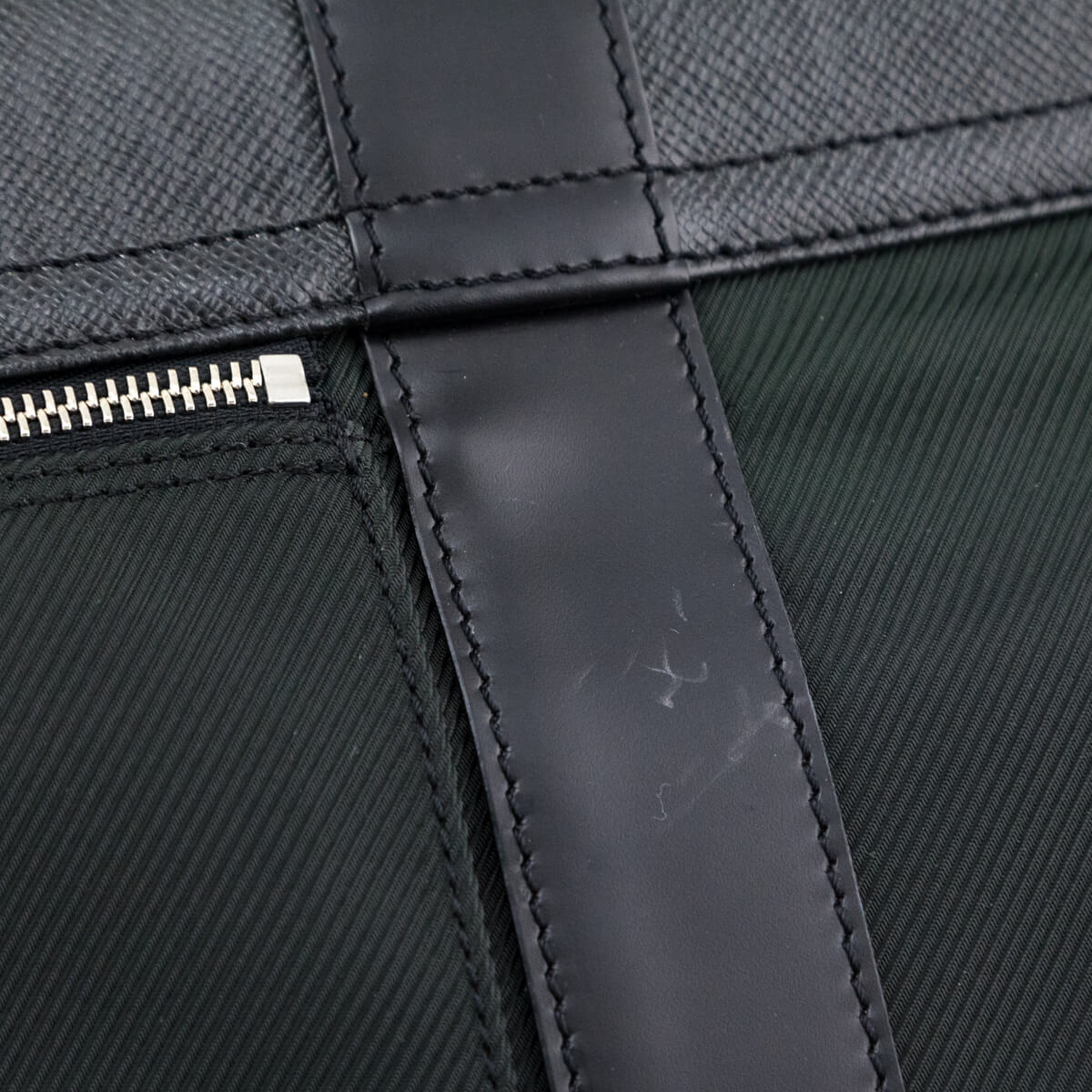 Louis Vuitton Black Taiga Gibeciere Garment Bag
