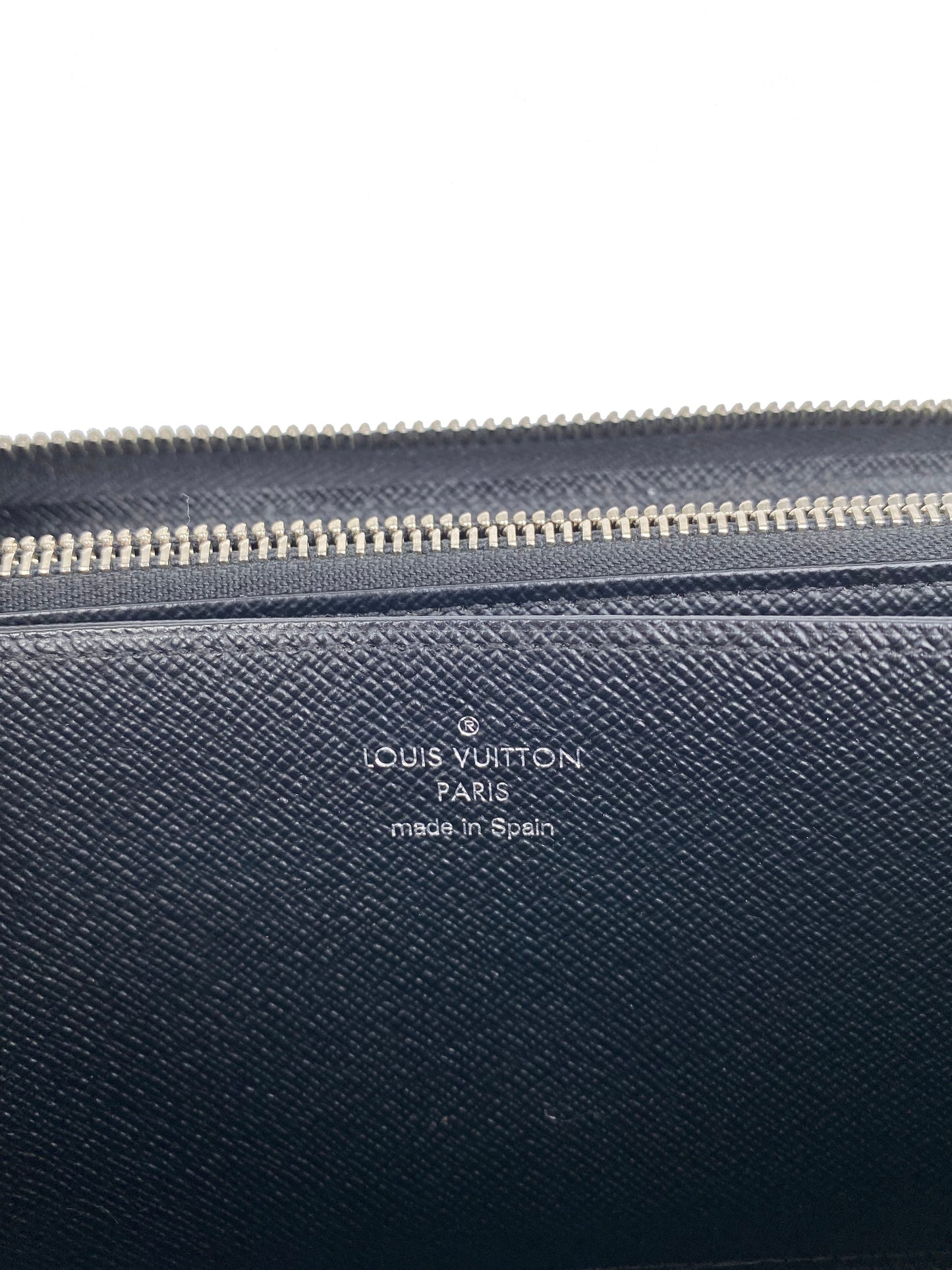 Louis Vuitton Black Zipped Epi Wallet