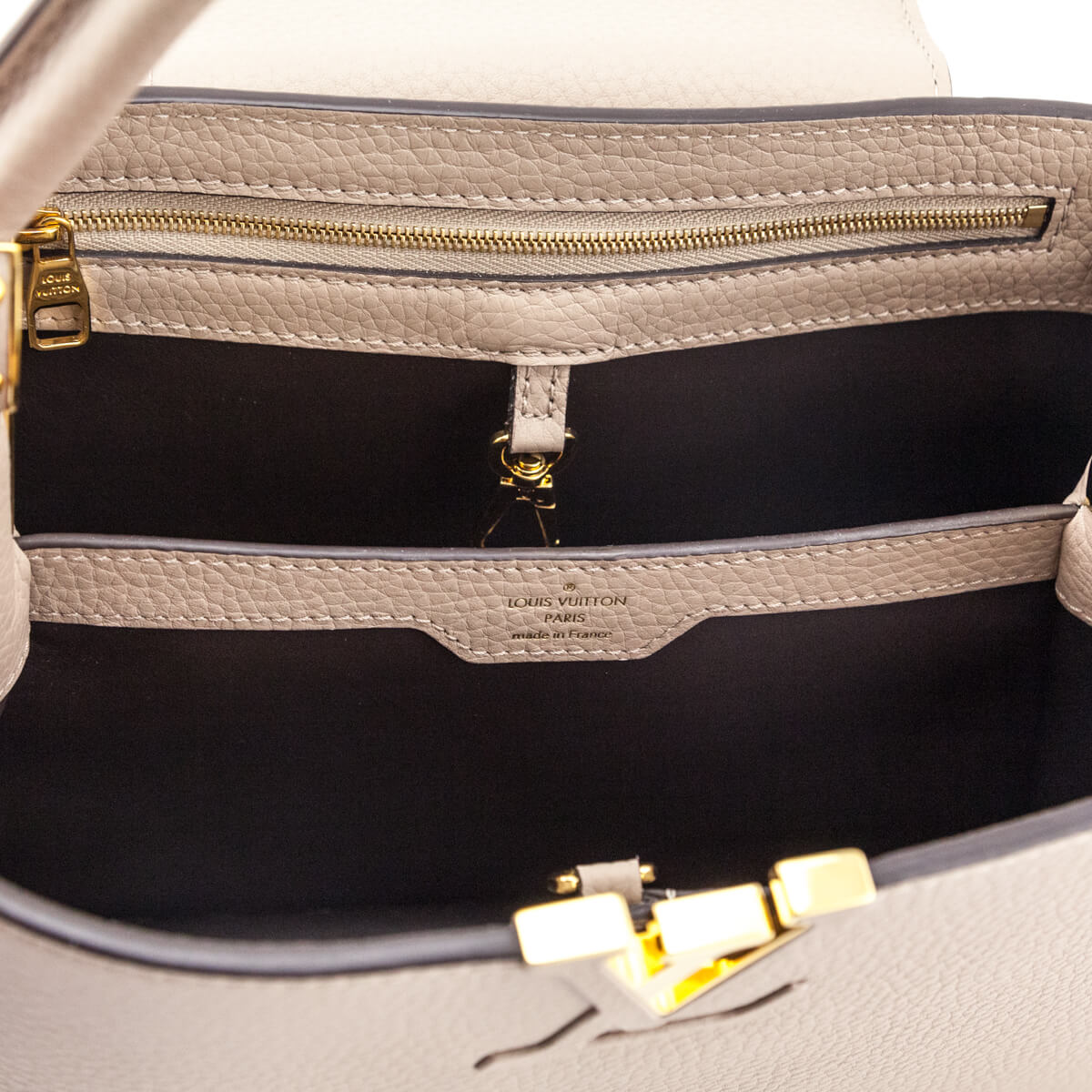 Louis Vuitton Galet Taurillon Capucines PM