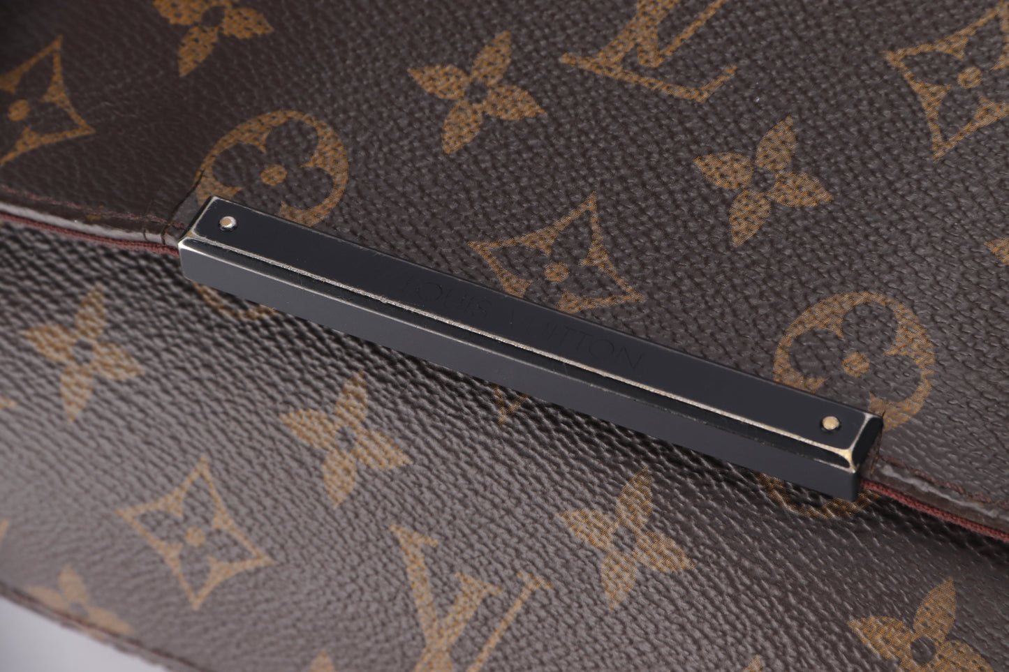 LOUIS VUITTON (M40935) DISTRICT PM MONOGRAM CANVAS MESSENGER BAG (CA1166), NO DUST COVER