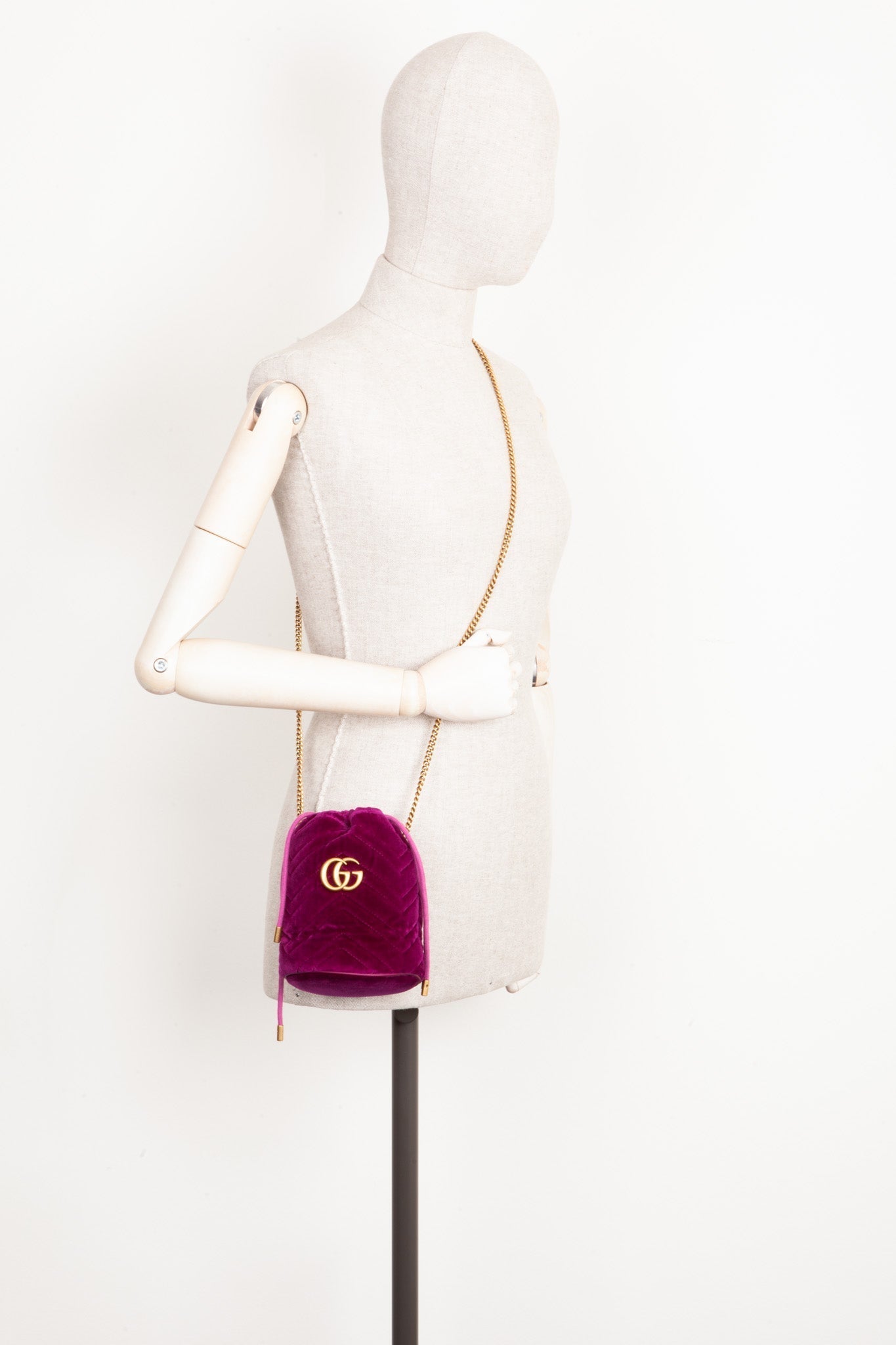 GUCCI Mini GG Marmont Bucket Bag Purple Velvet