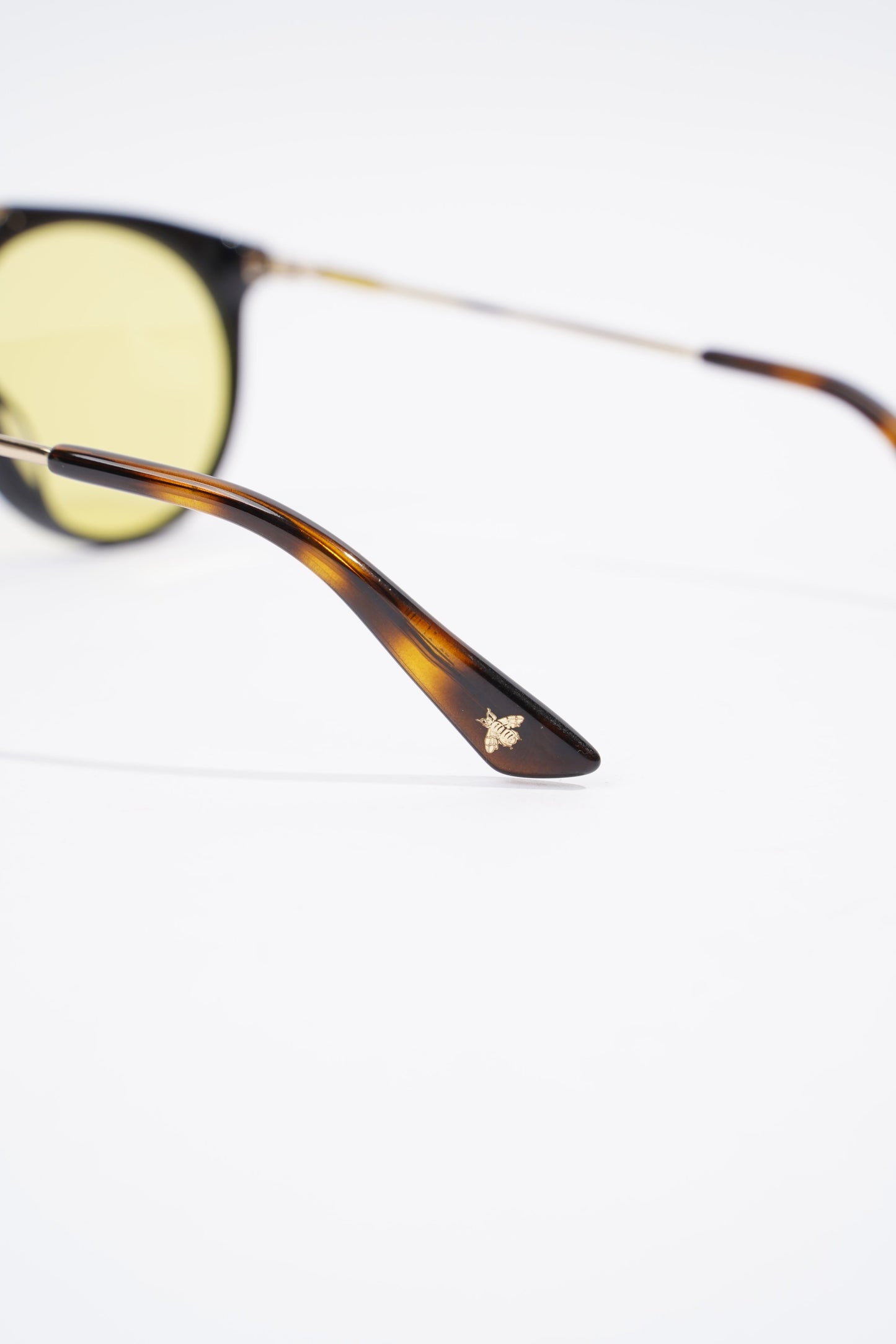 Gucci Yellow Frame Sunglasses Black / Gold / Brown Acetate 53mm 21mm