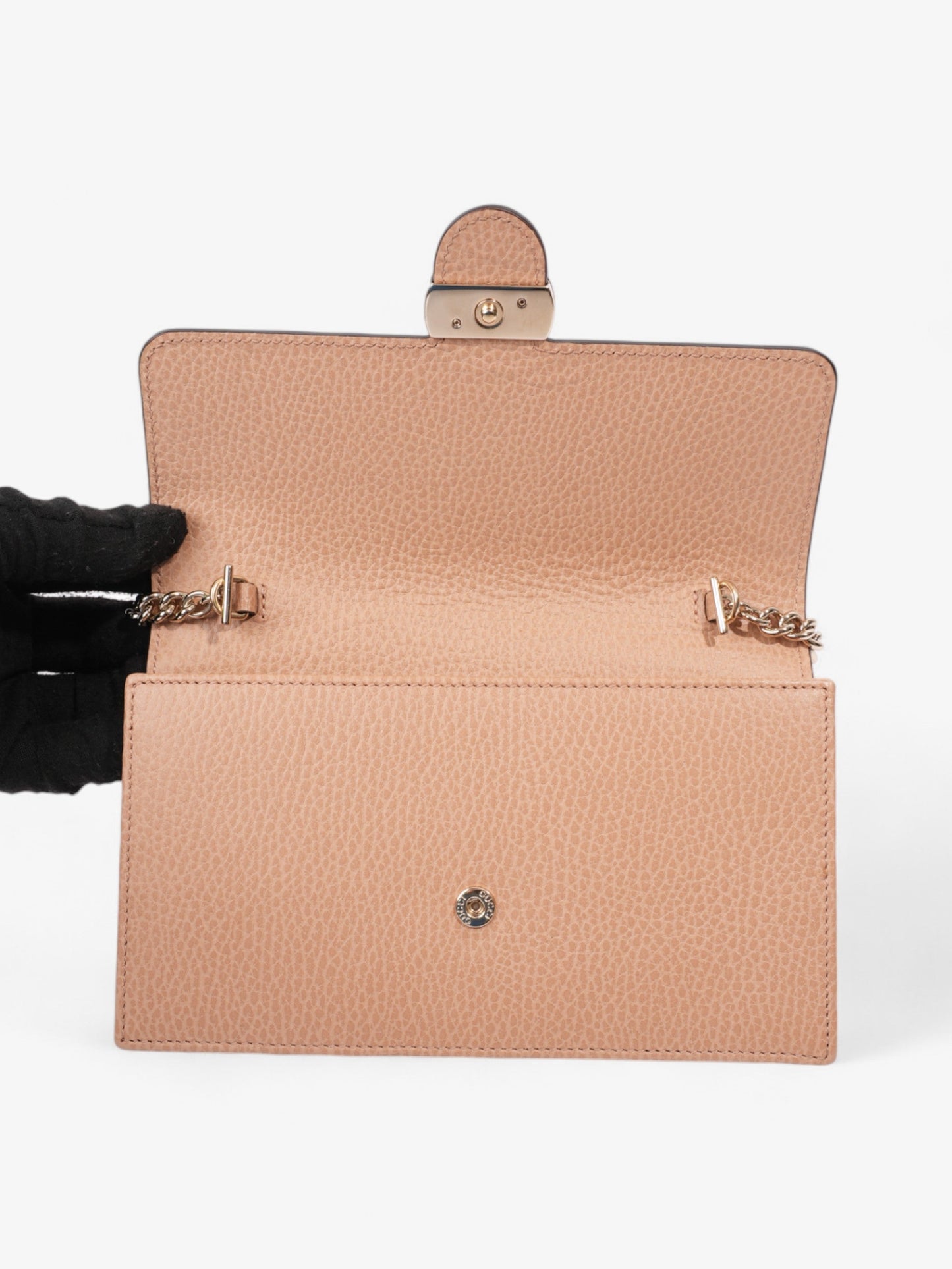 Gucci Interlocking G Chain Wallet Warm Taupe Leather
