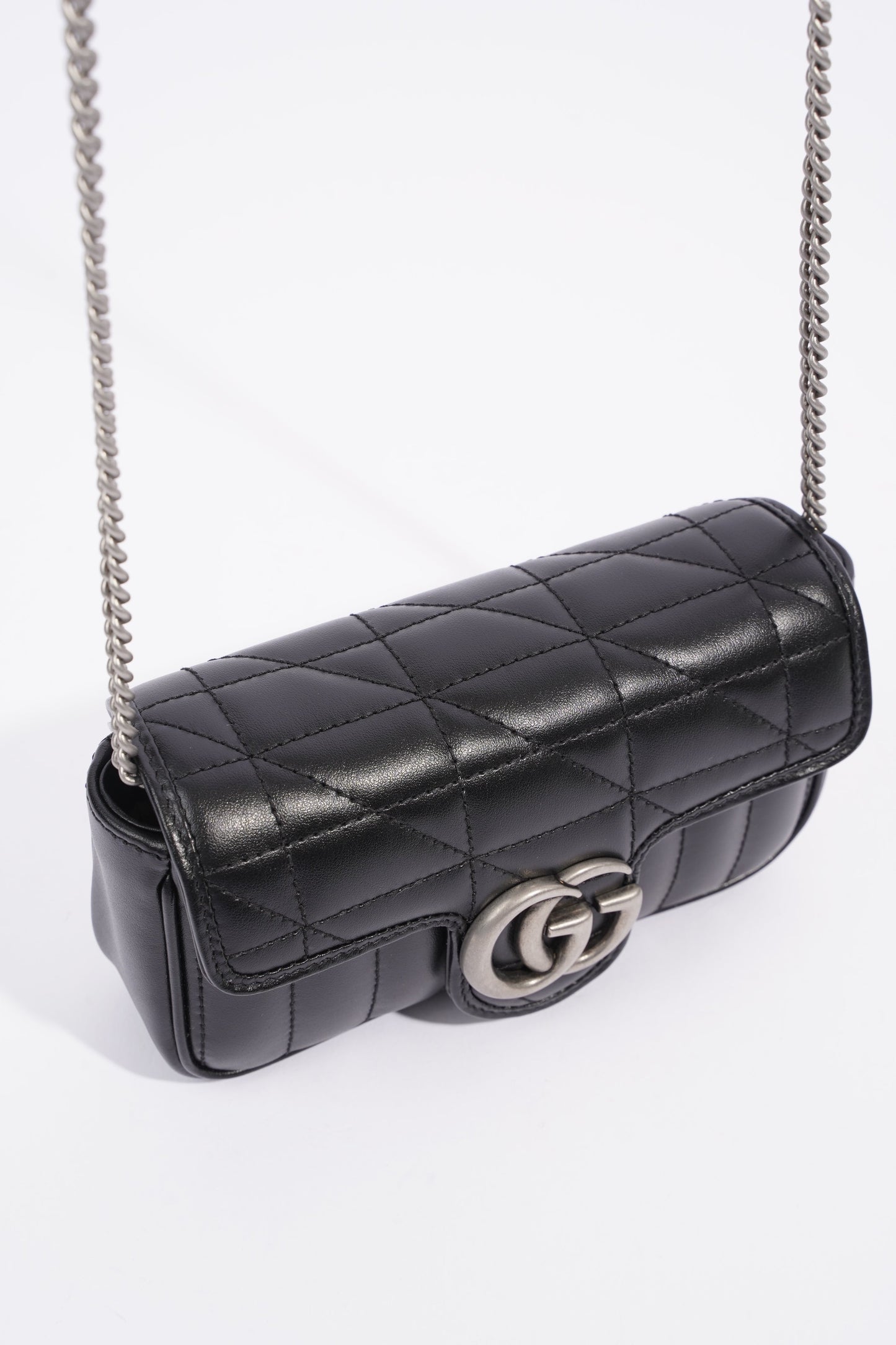 Gucci Marmont Flap Black Matelasse Leather Super Mini