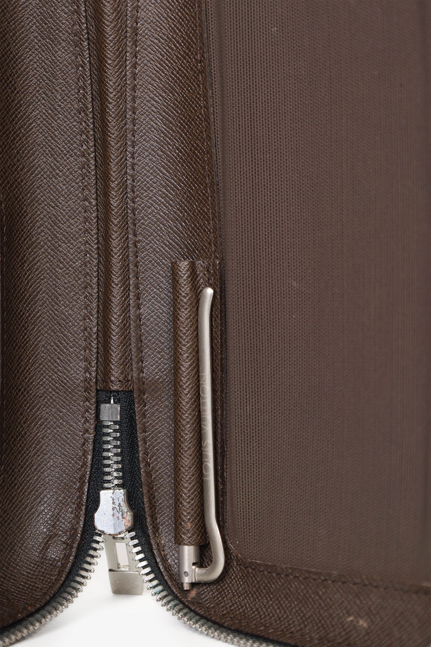 Louis Vuitton 2005 Damier Geant Mage Terre Bum Bag