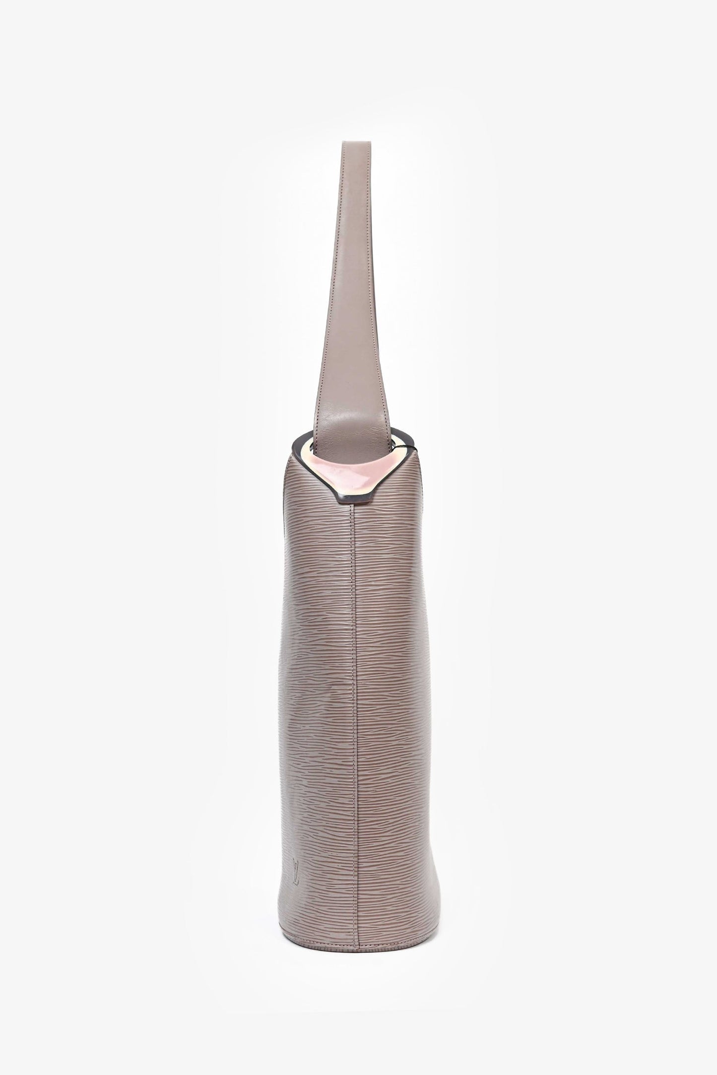 Louis Vuitton 2000 Lilac Epi Leather 'Sac Verseau' Shoulder Bag (As Is)
