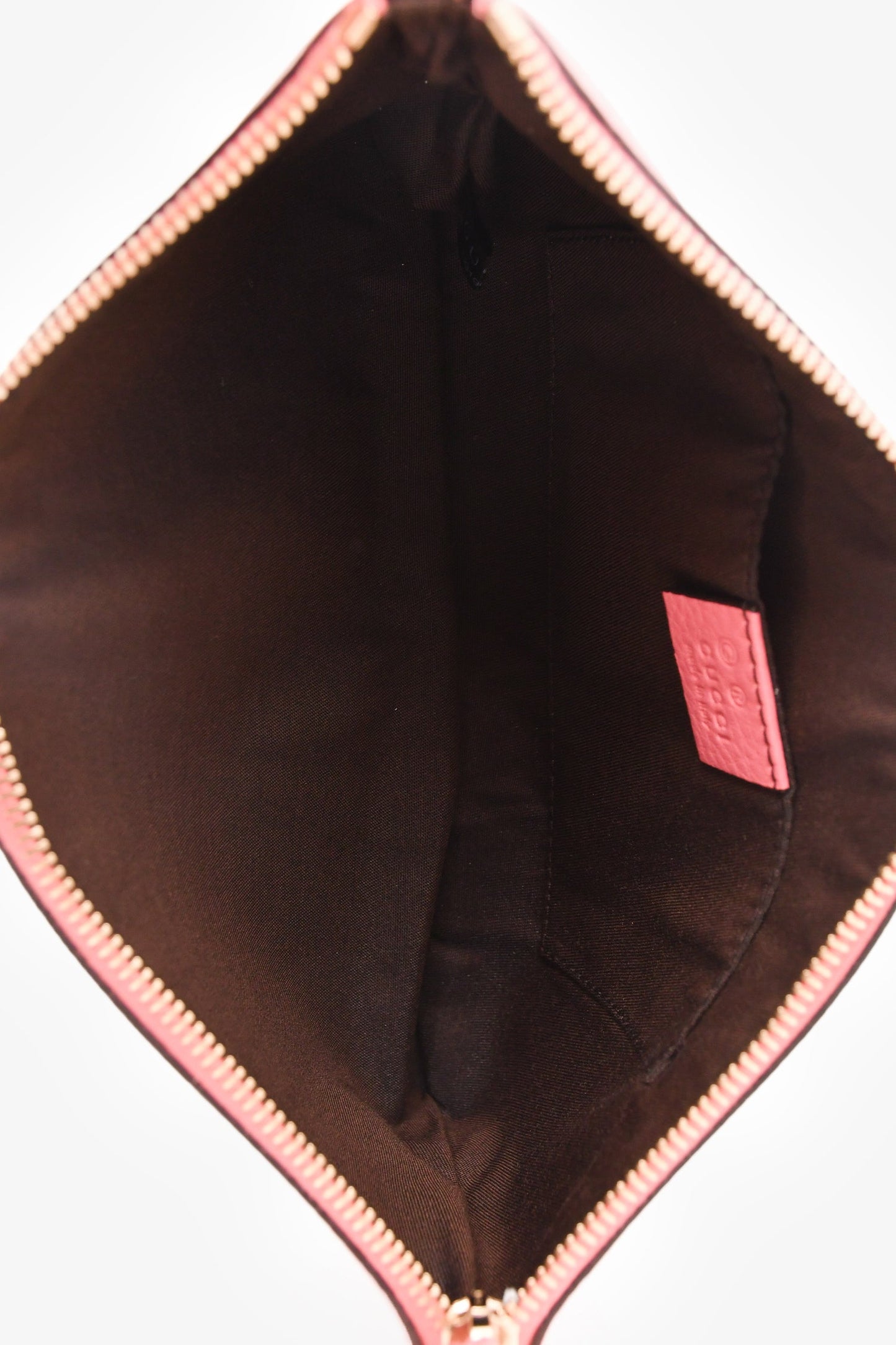 Gucci Pink Pebbled Leather Soho Pouch