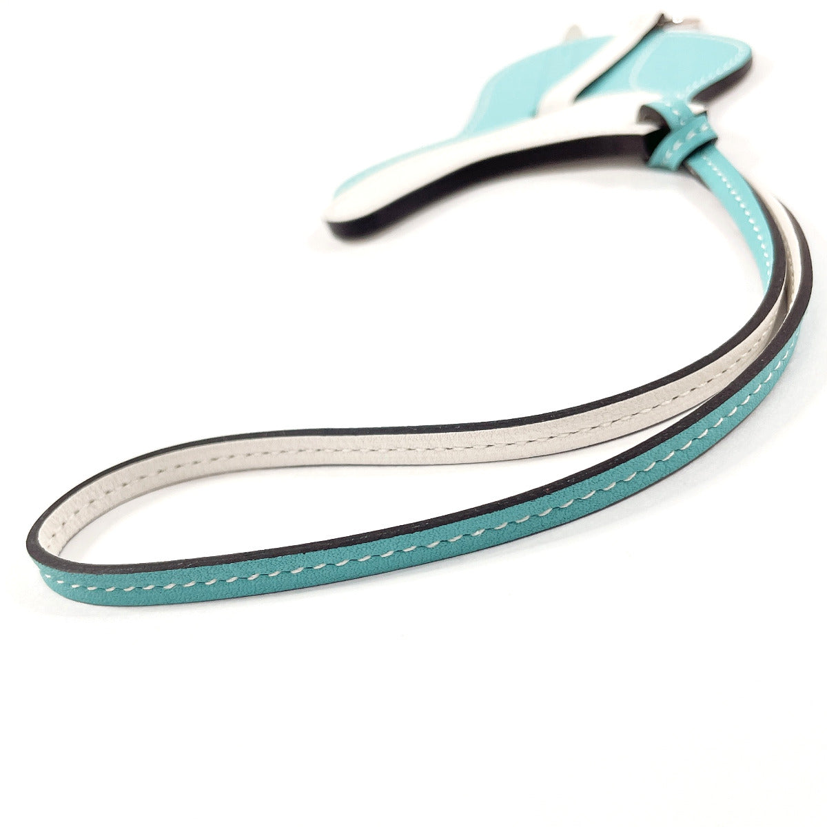 HERMES charm Swift white paddock cell