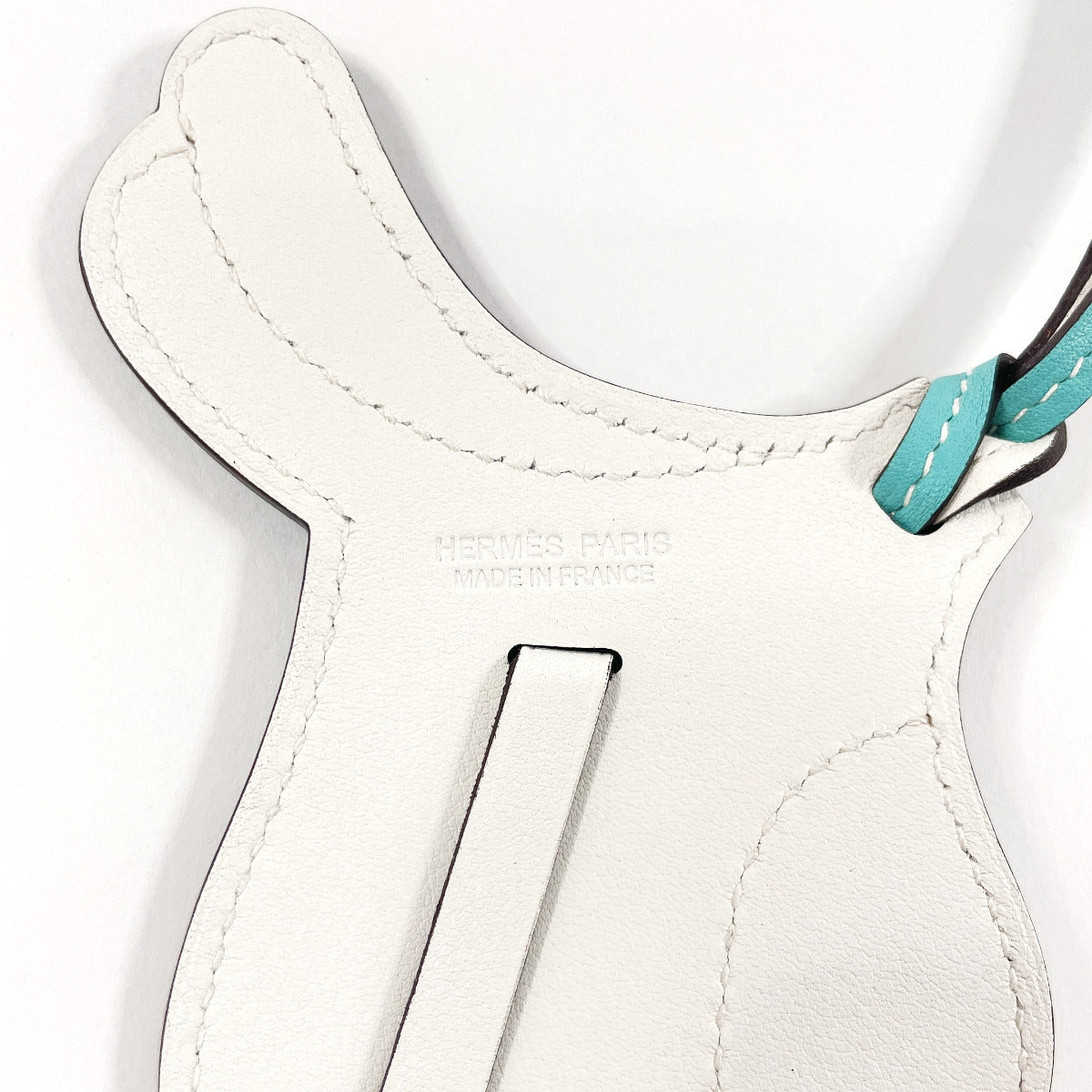 HERMES charm Swift white paddock cell