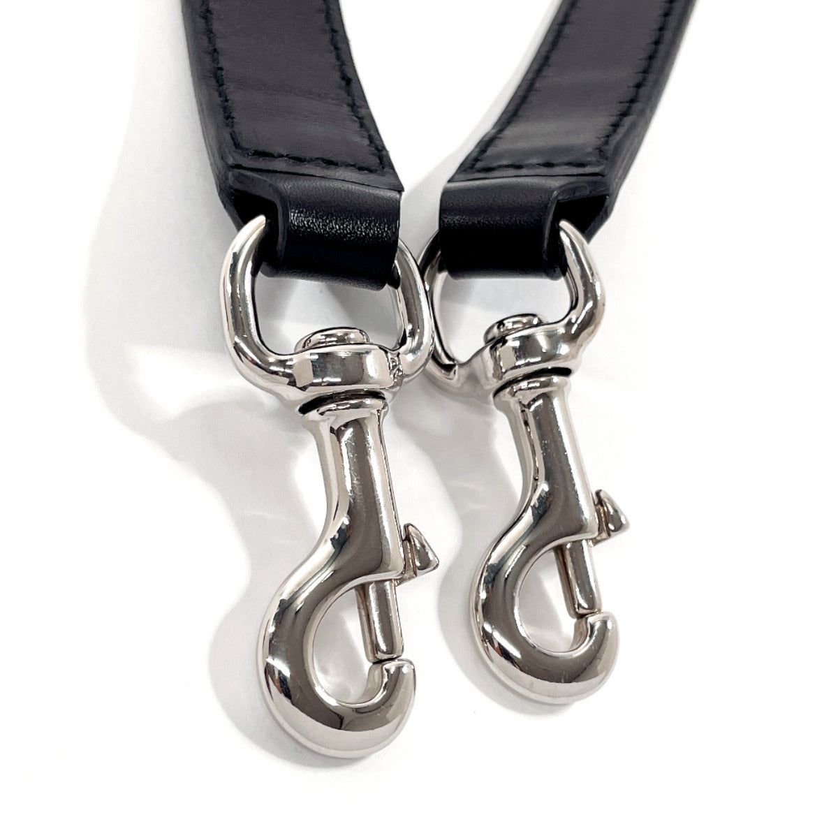 GUCCI Shoulder strap leather black