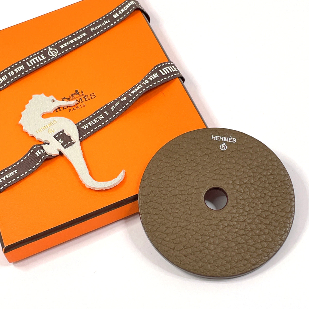 HERMES charm Taurillon Clemence Brown Petit h petit ash