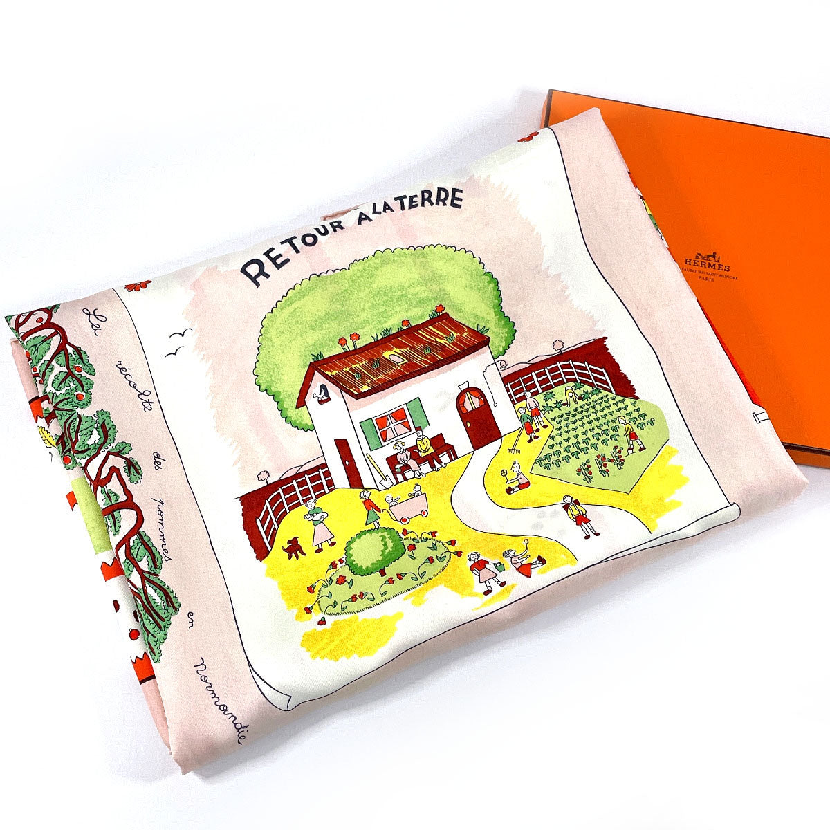HERMES scarf Silk, 100% silk pink RETOUR A LA TERRE return home Carre 90